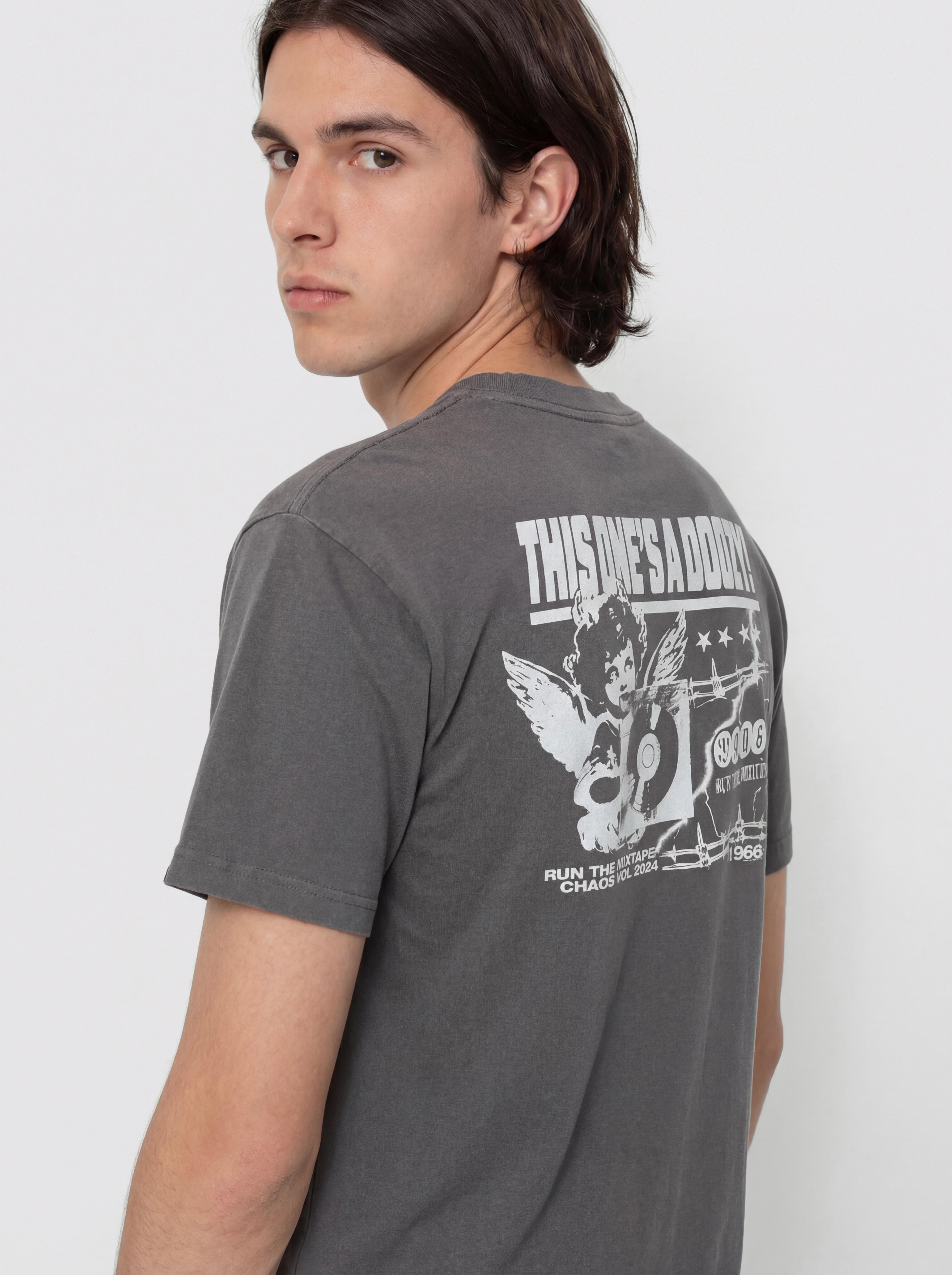 Tričko Vans Earthbound Loose Fit (mountain essentials asphalt)