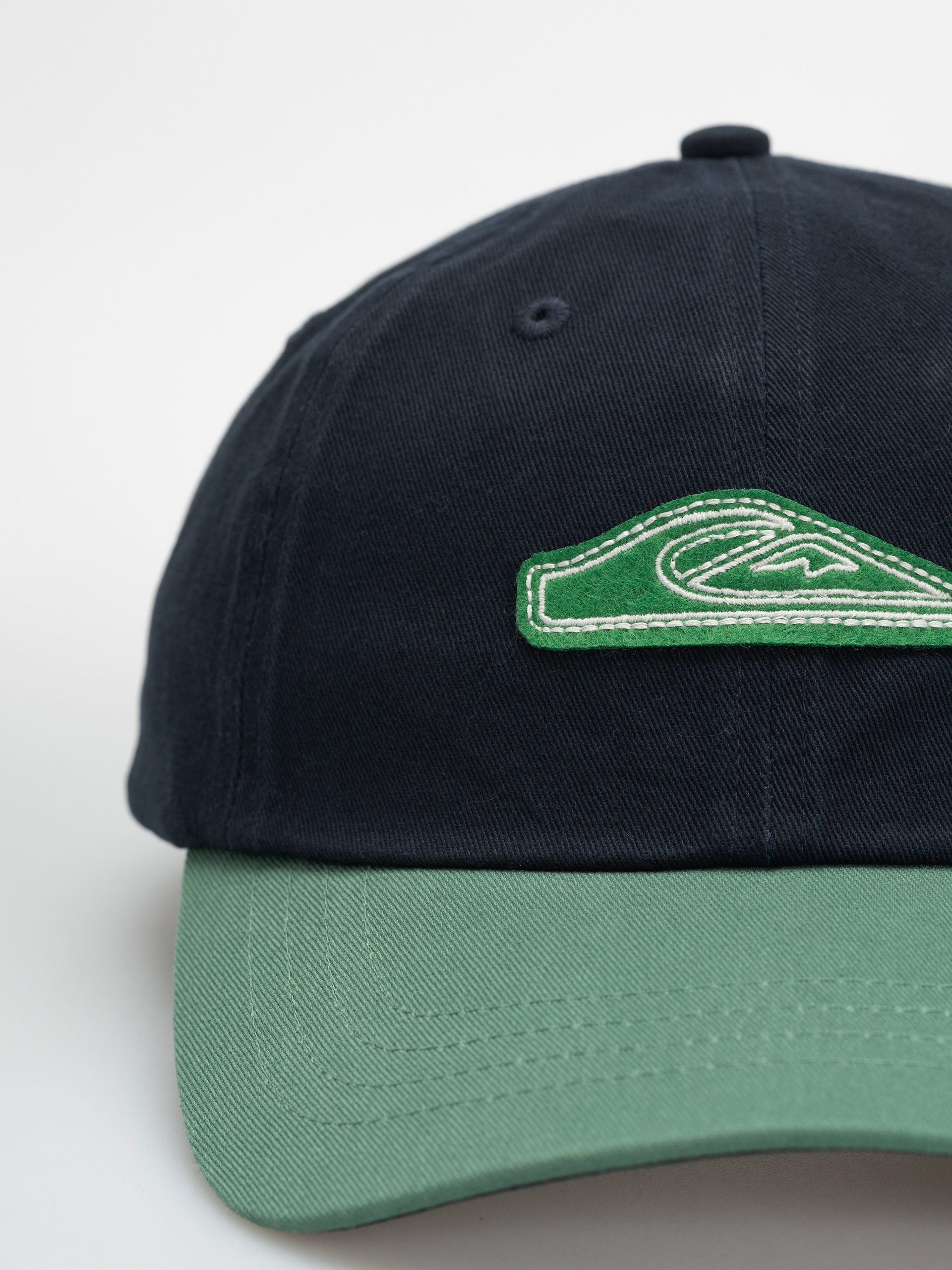 Šiltovka Quiksilver Decades Special (leprechaun)