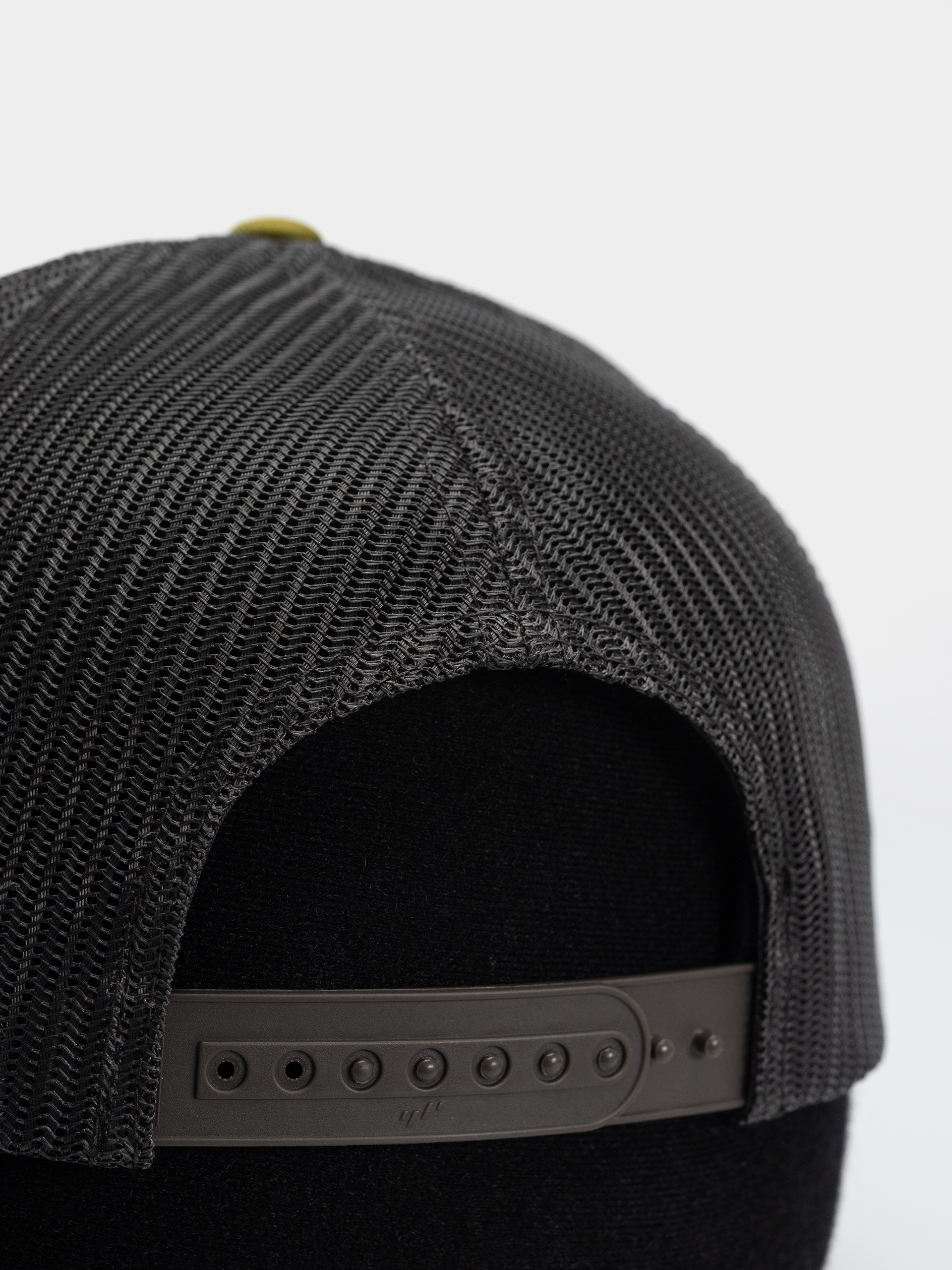 Šiltovka Columbia Mesh Snap Back (mossy green/pnw bear)