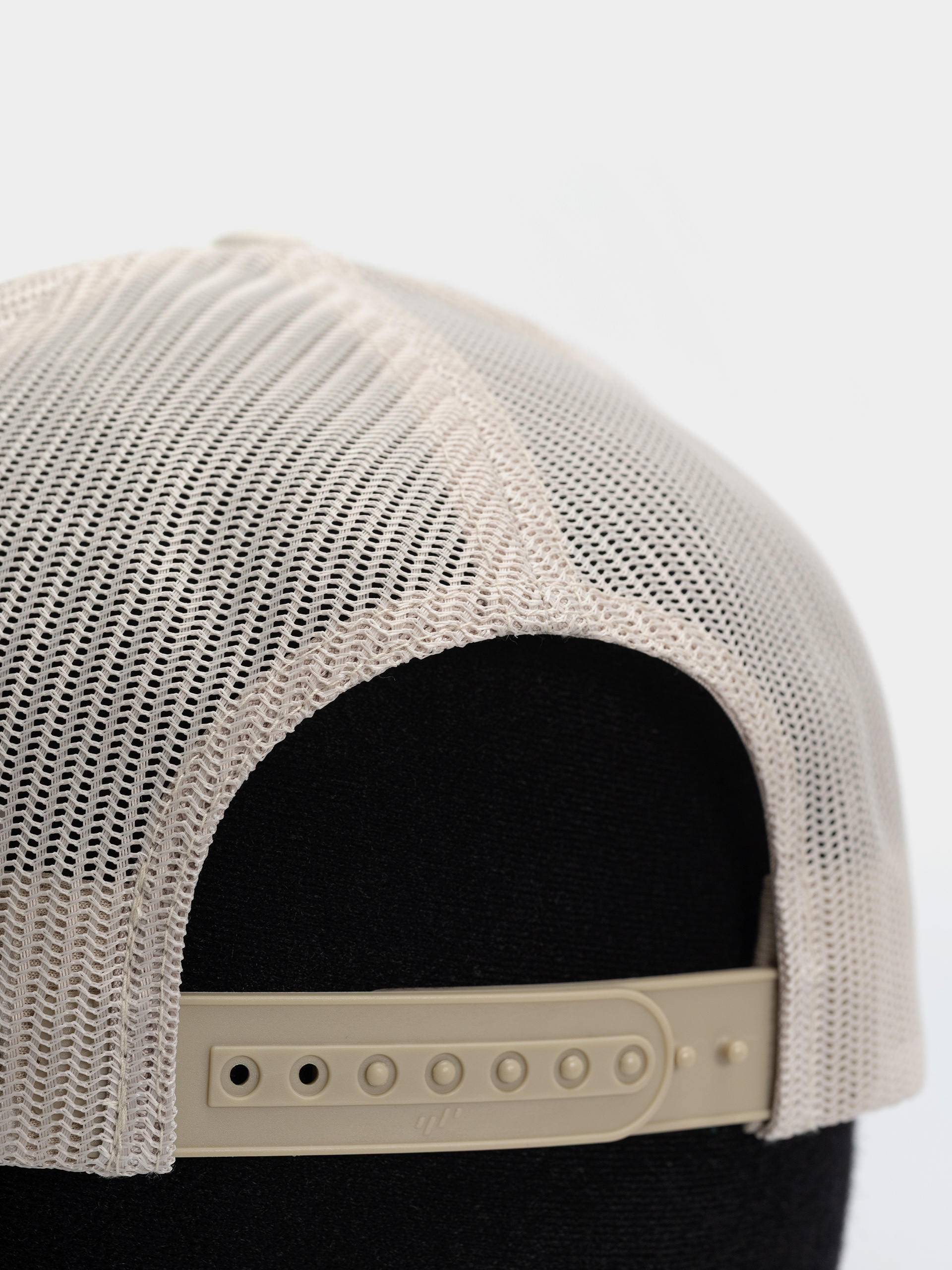 Šiltovka Columbia Mesh Snap Back (dark stone/ancient fossil)