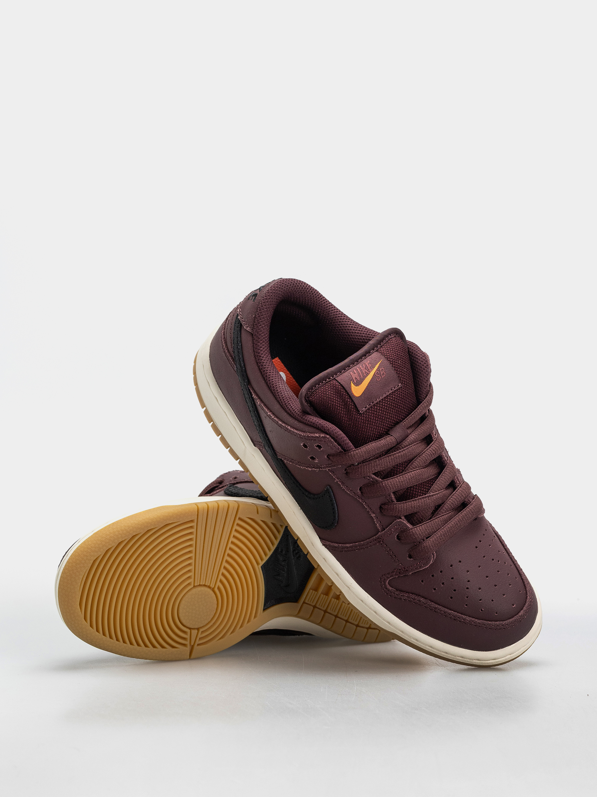 Topánky Nike SB Dunk Low Pro ISO (burgundy crush/black mystic dates sail)