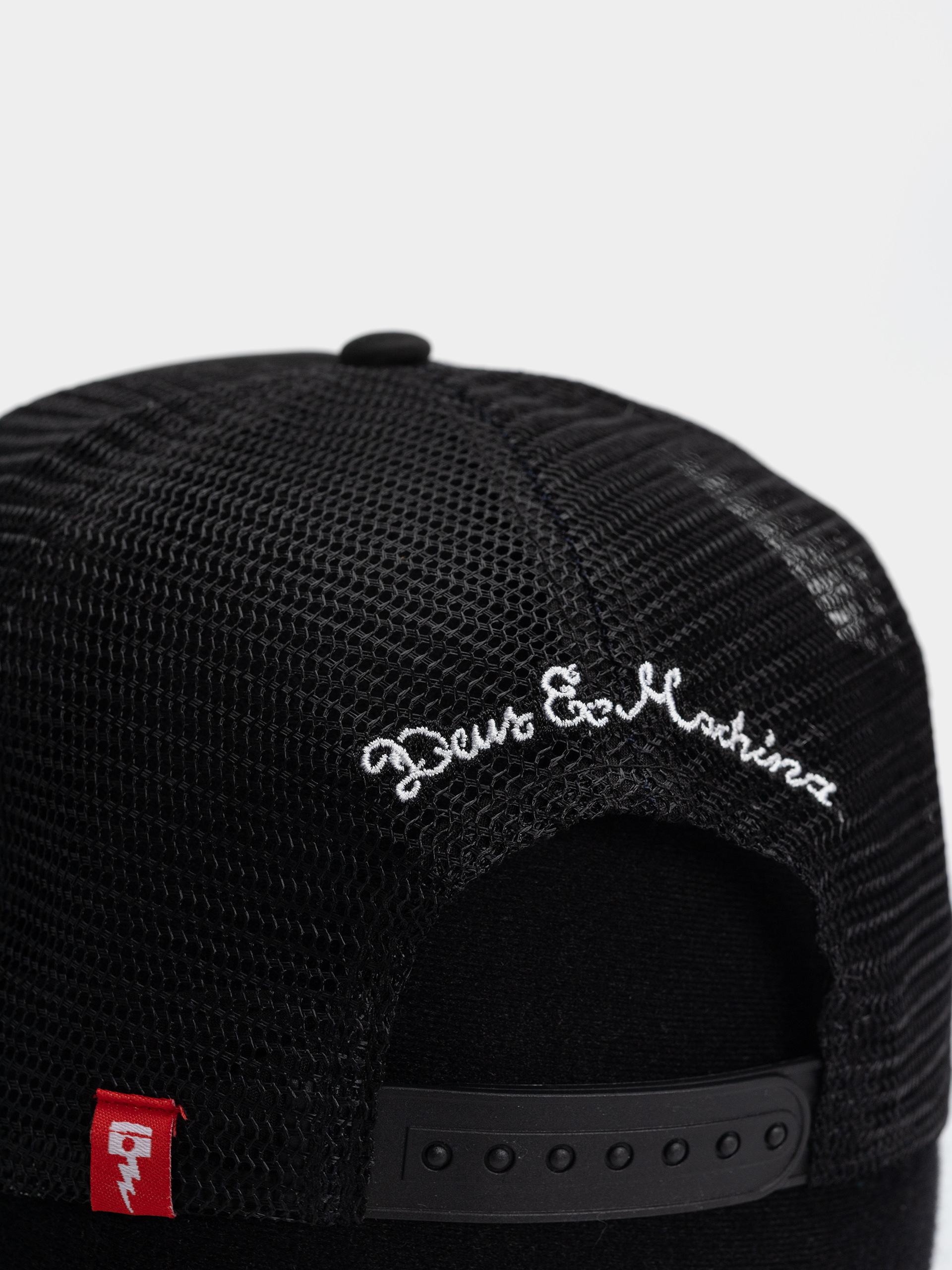 Šiltovka Deus Ex Machina Milano Address (black)