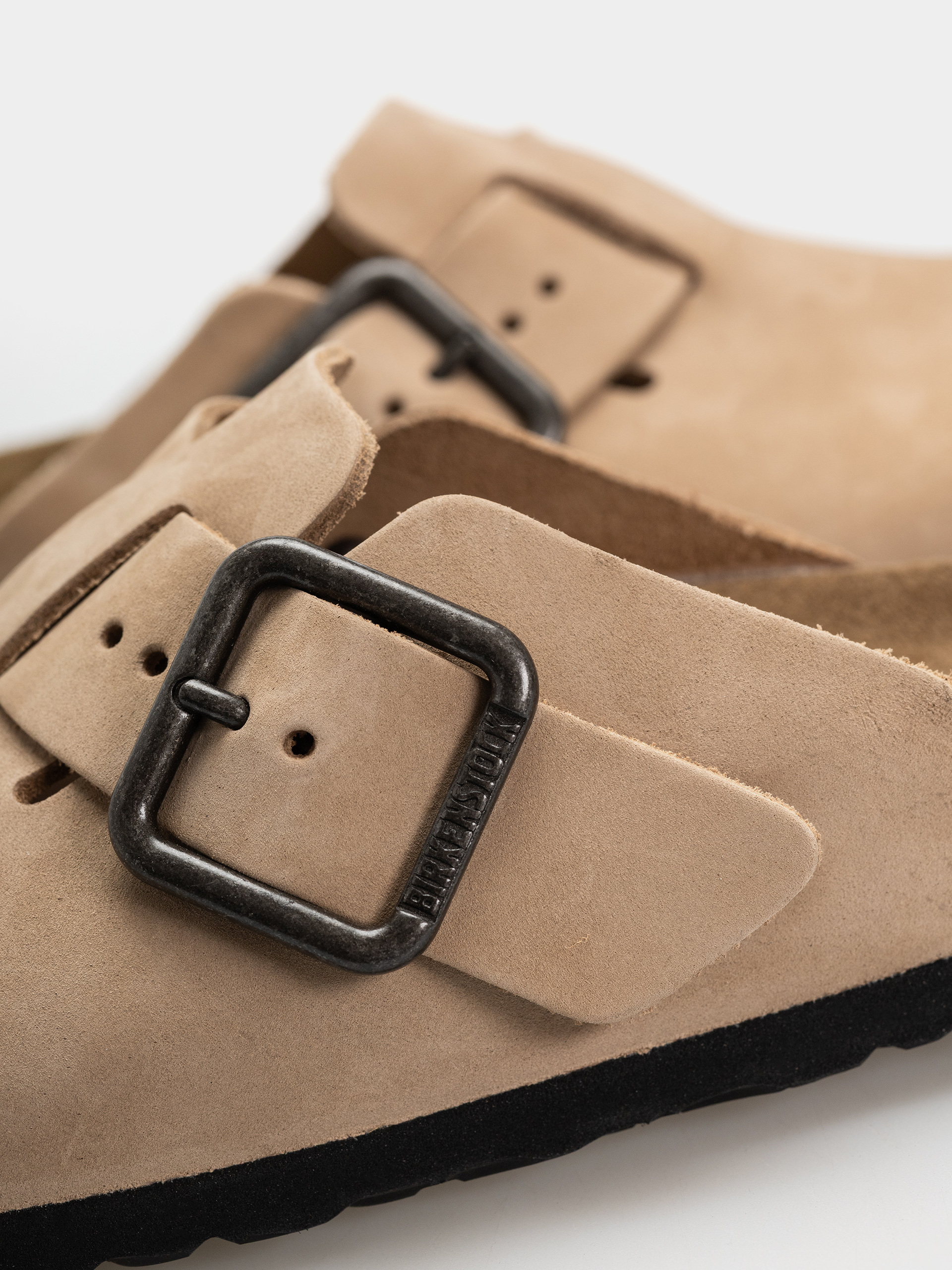 Šľapky Birkenstock Boston Wire Buckle Nubuck Leather Narrow (sandcastle)