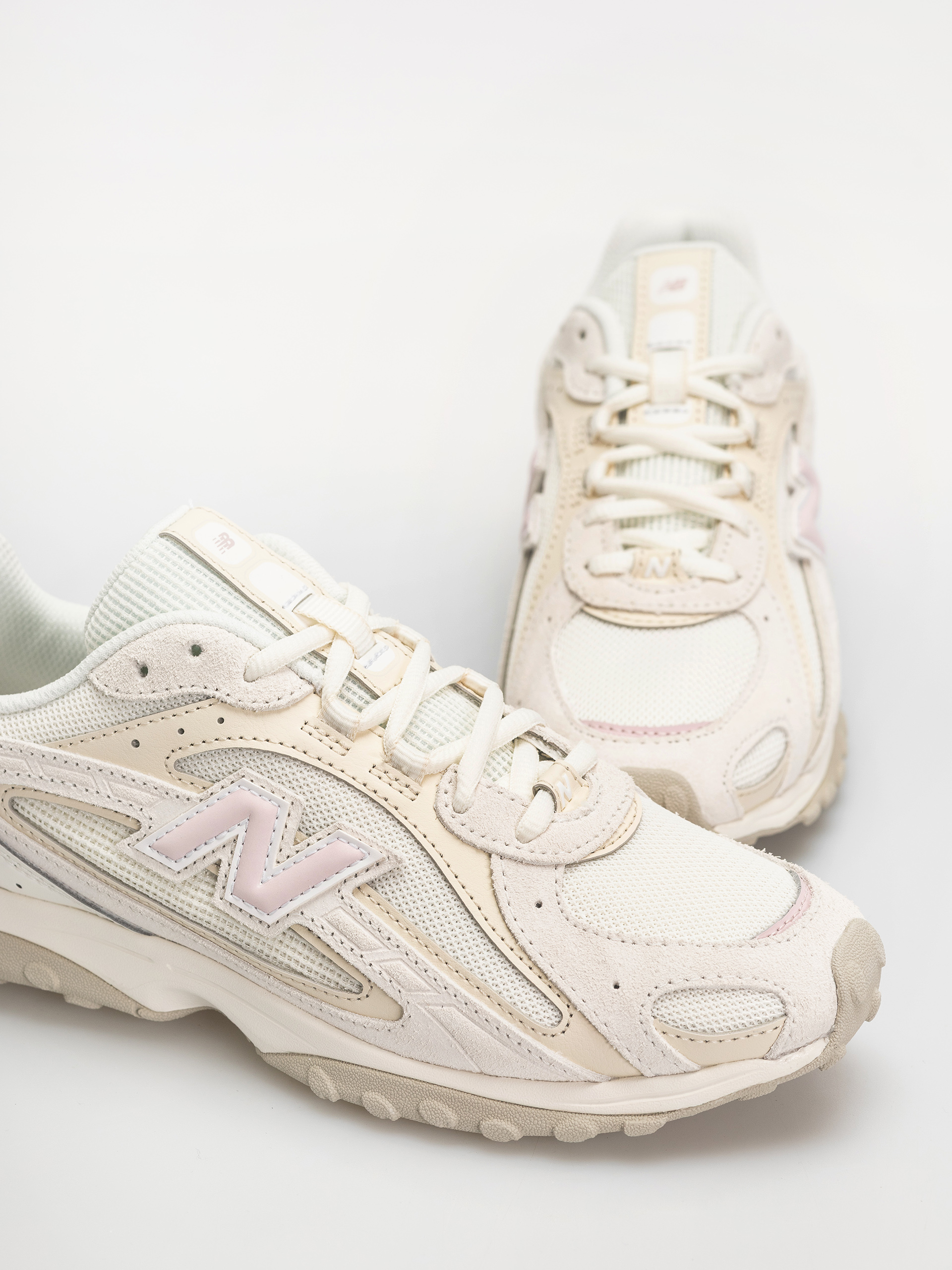 Topánky New Balance 204 (sea salt/stone pink)