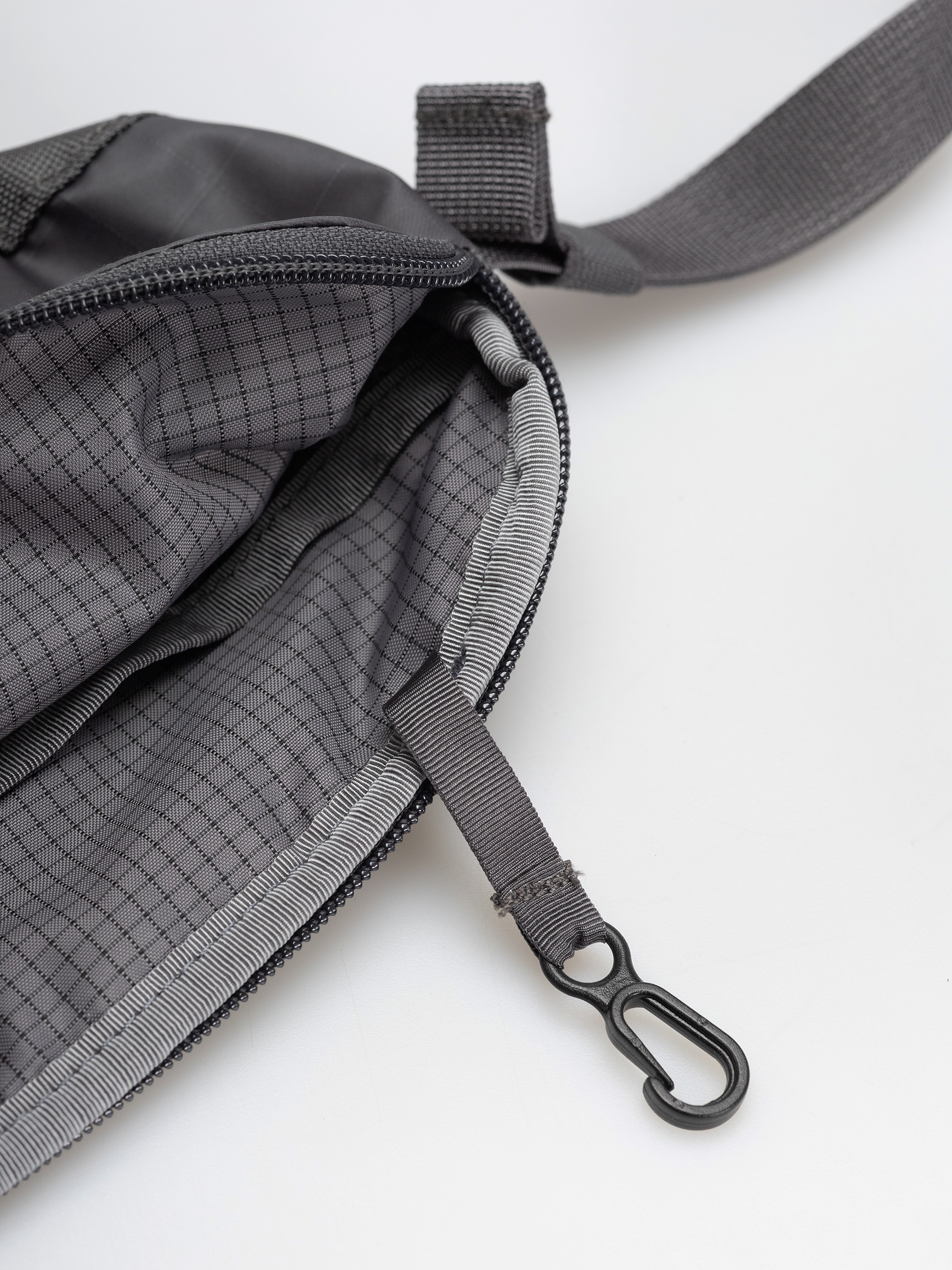 Kabelka The North Face Bcv Pro Travel Pouch (anthracite grey)