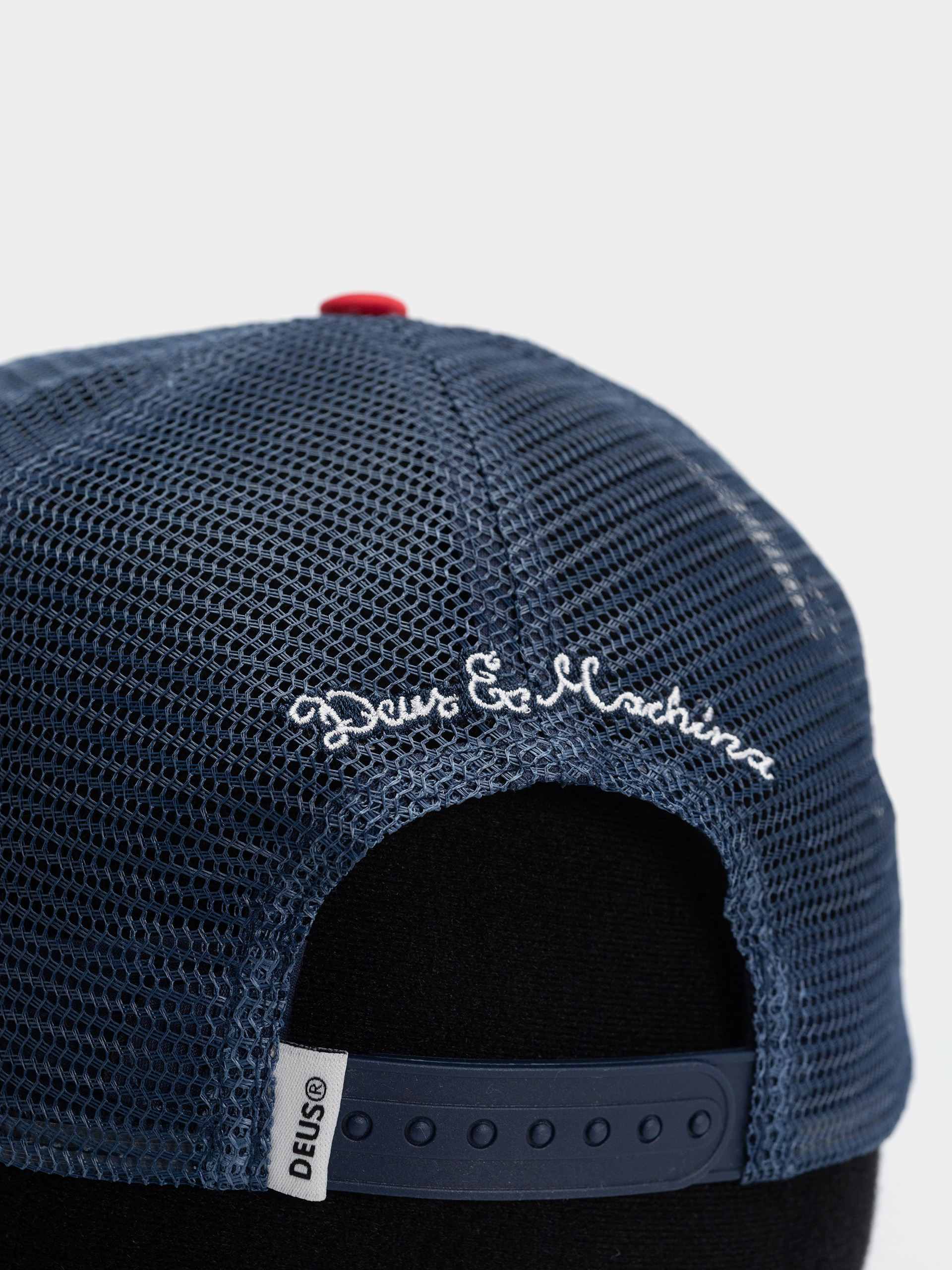 Šiltovka Deus Ex Machina Pill (red navy)