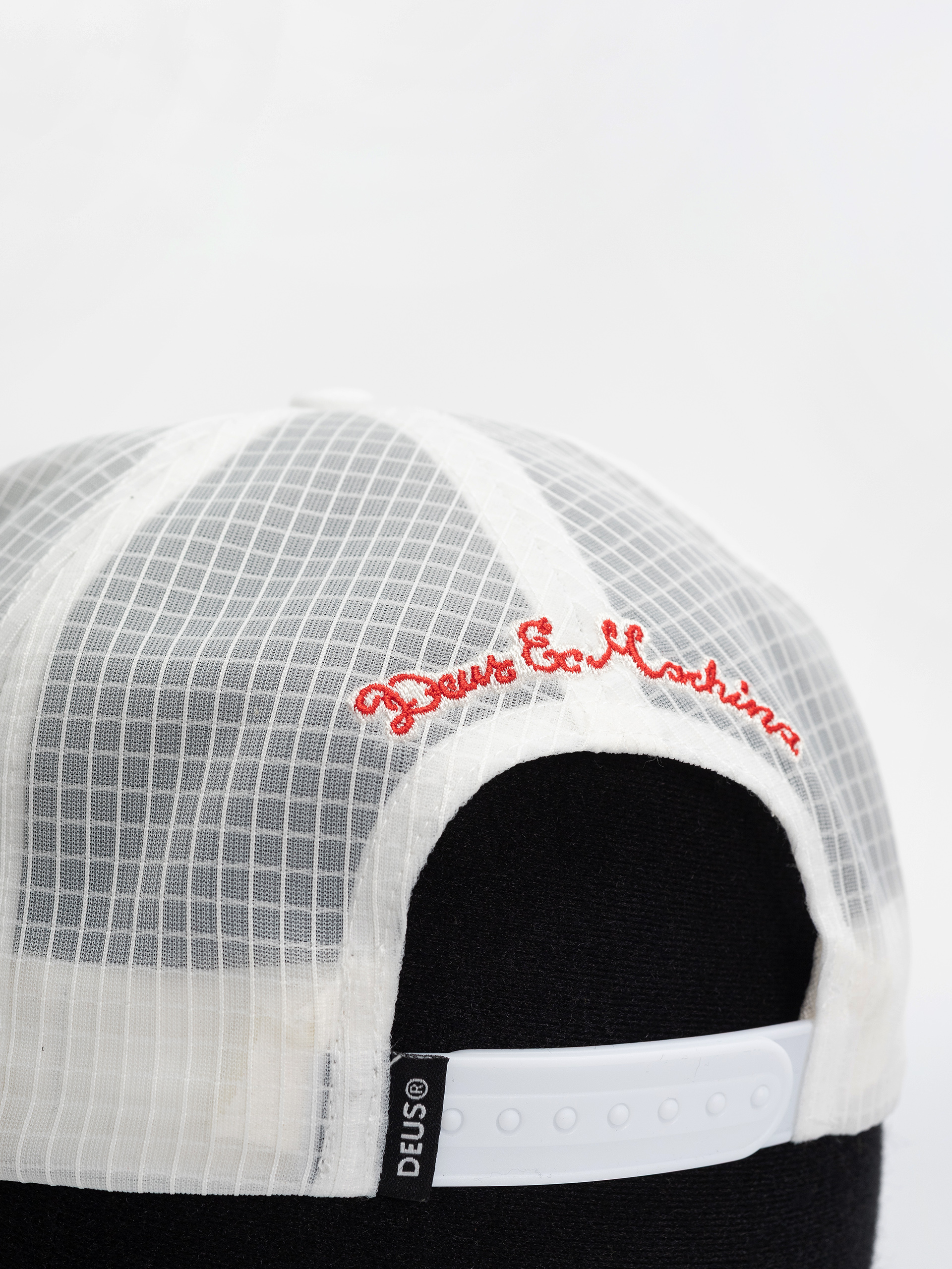 Šiltovka Deus Ex Machina MX (white)