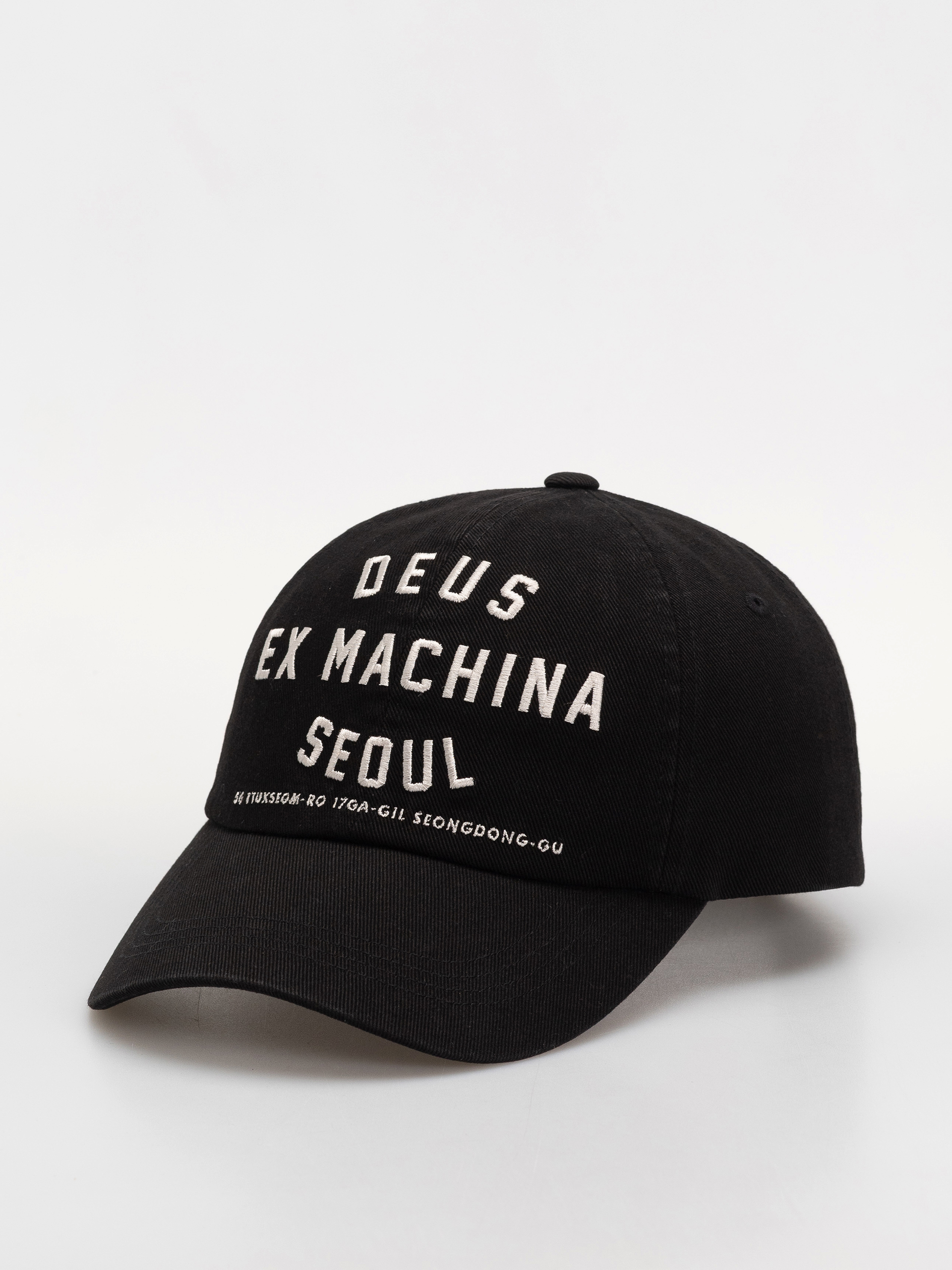 u0160iltovka Deus Ex Machina College Address (black)