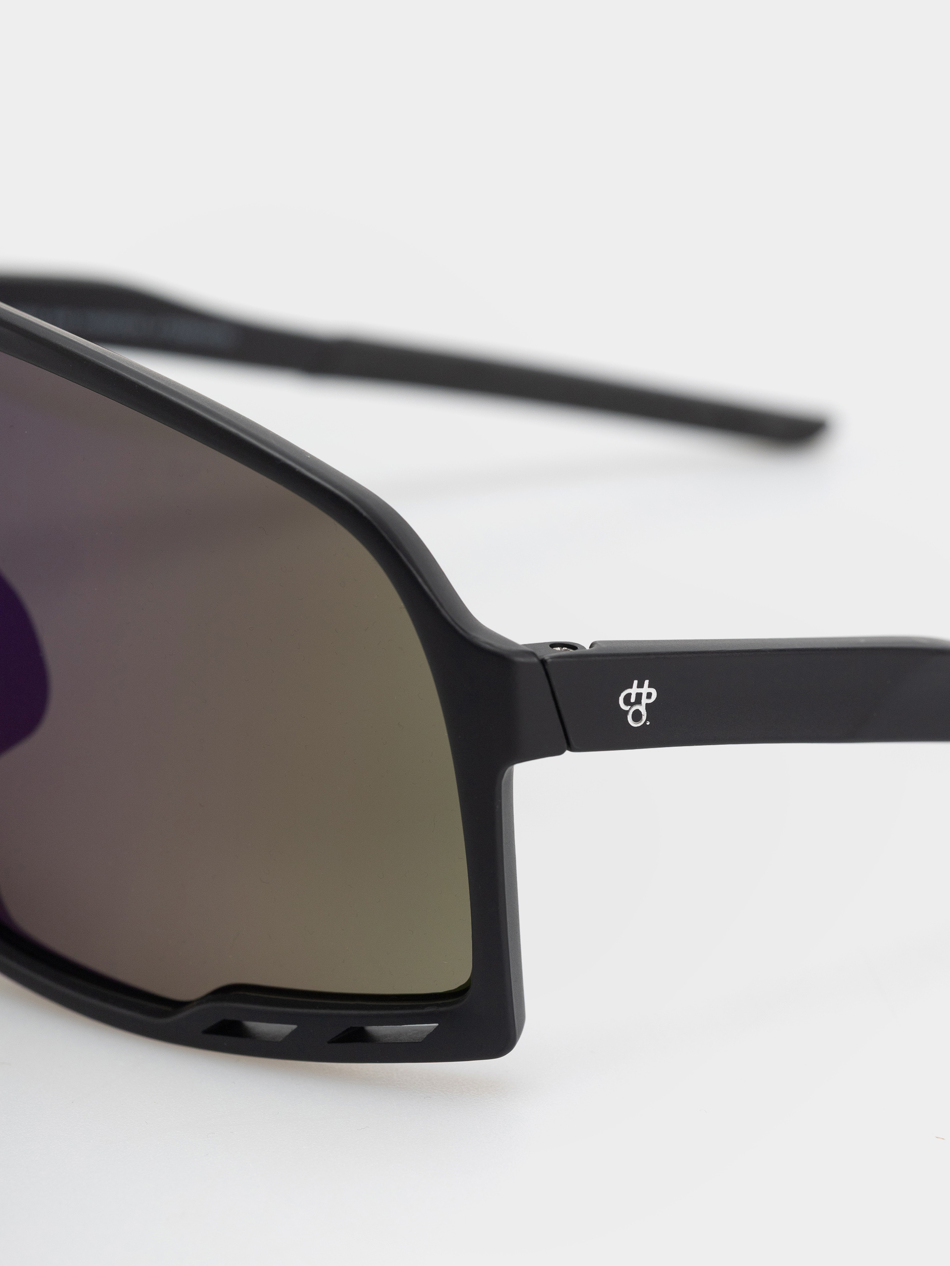 Slnečné okuliare CHPO Henrik (matte black/purple mirror)