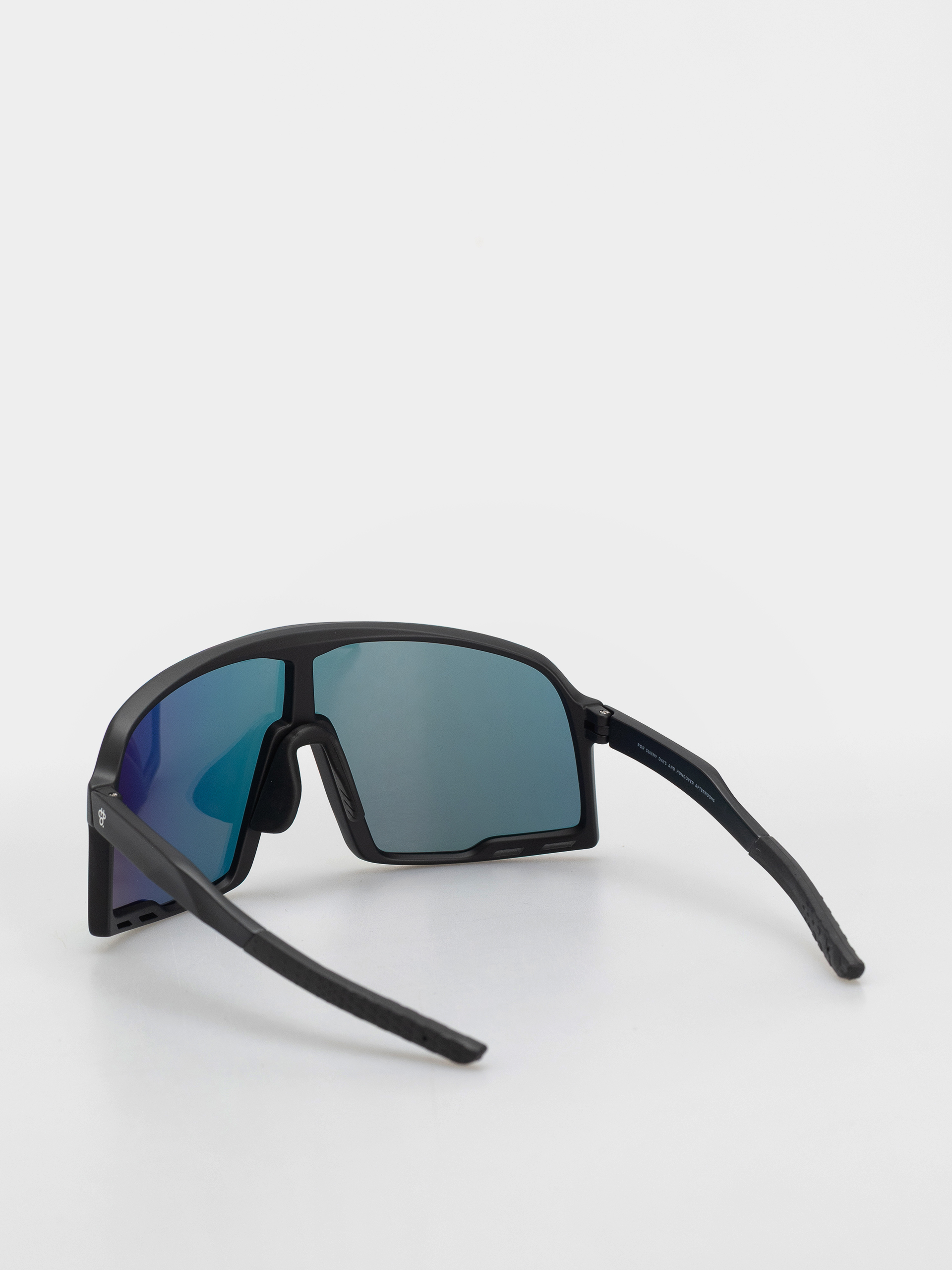 Slnečné okuliare CHPO Henrik (matte black/red mirror)