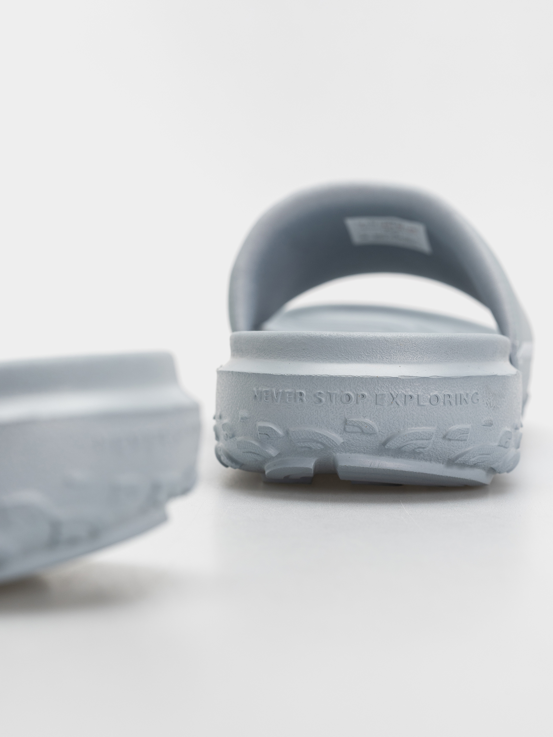 Šľapky The North Face Never Stop Cush (frost grey/fros)