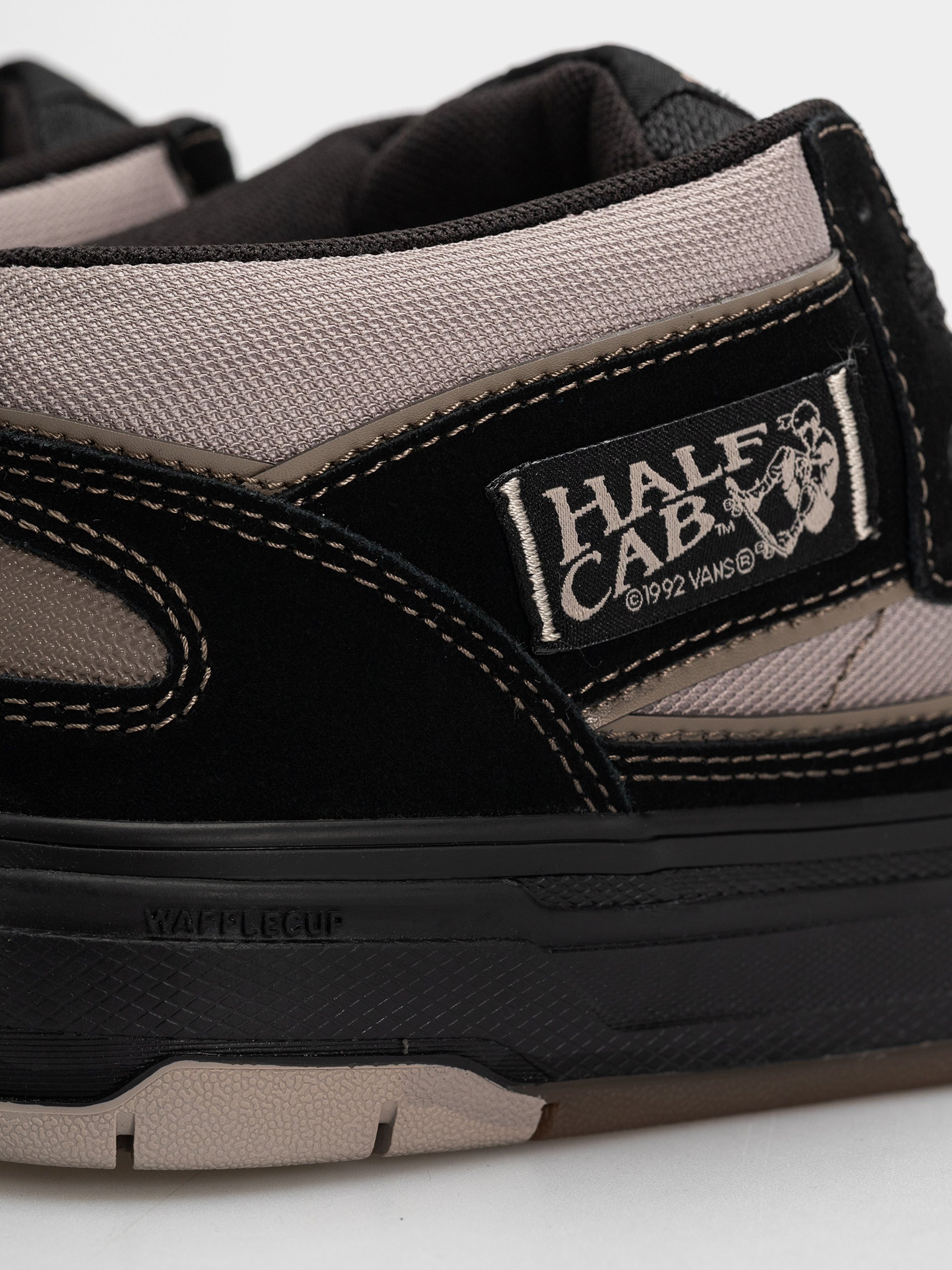 Topánky Vans Skate Half Cab Wafflecup (black/peyote)