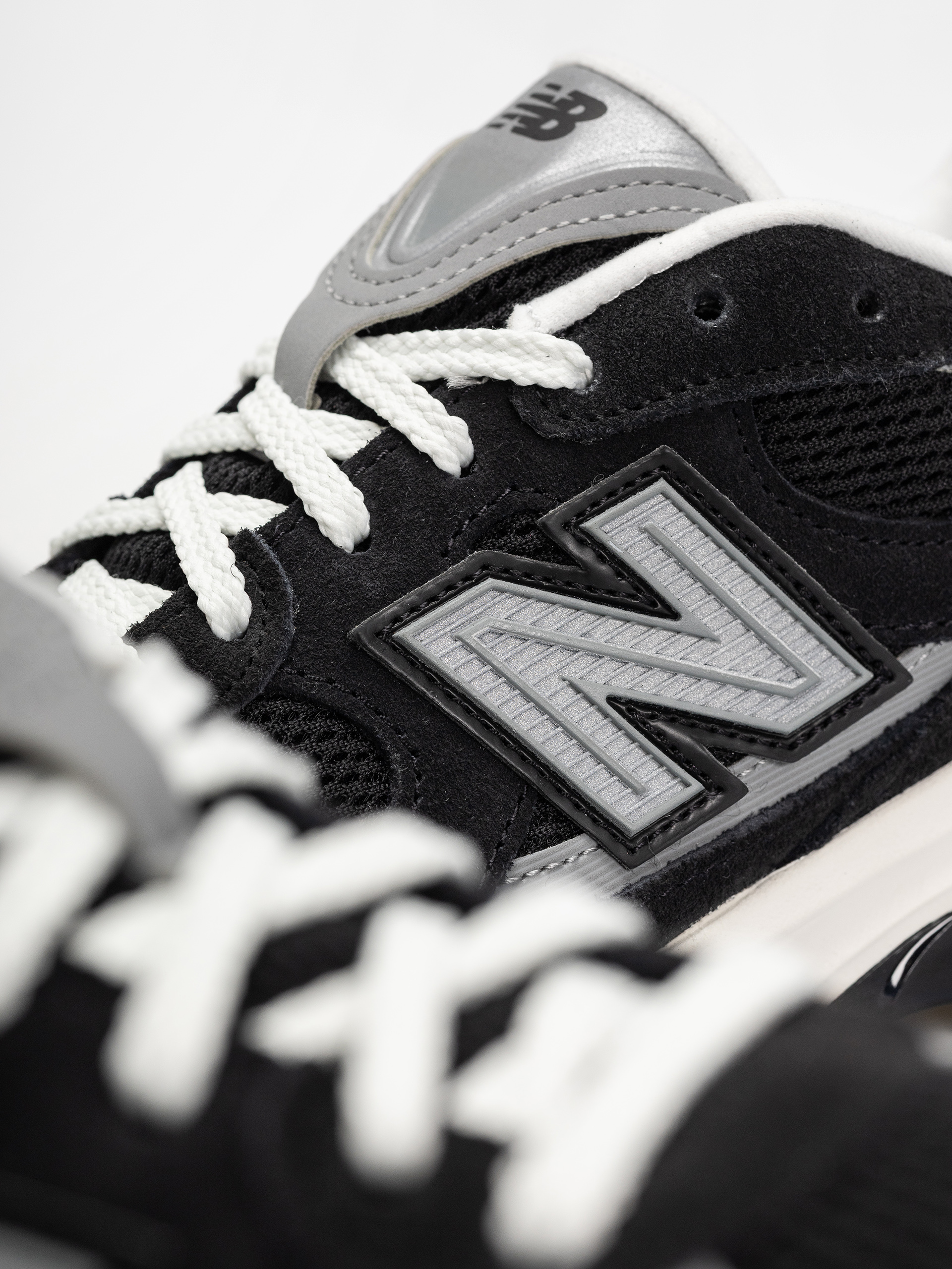 Topánky New Balance 2010 (black/shadow grey/sea salt)