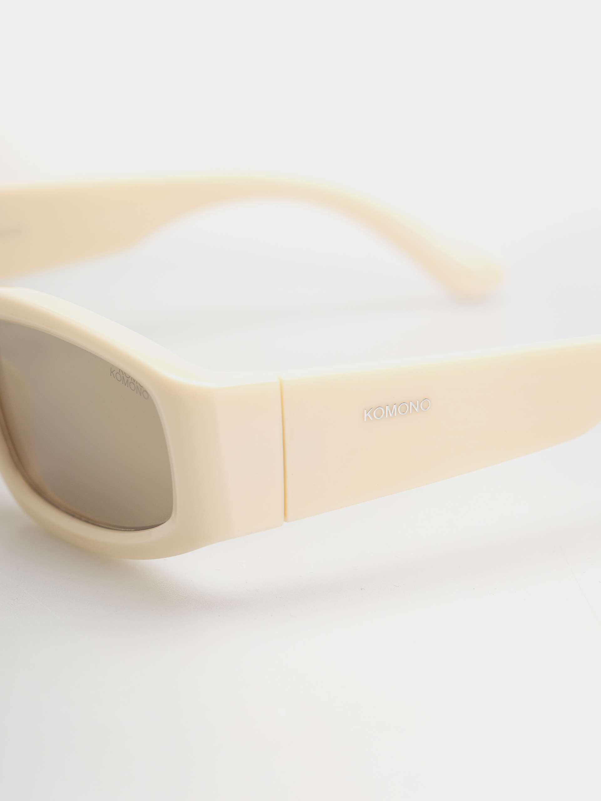 Slnečné okuliare Komono Rylan (porcelain fire)
