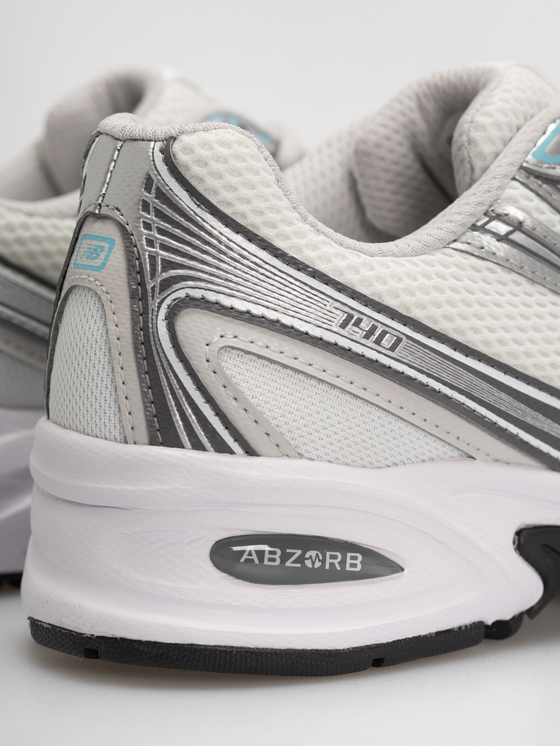 Topánky New Balance 740 (103 white/castlerock)