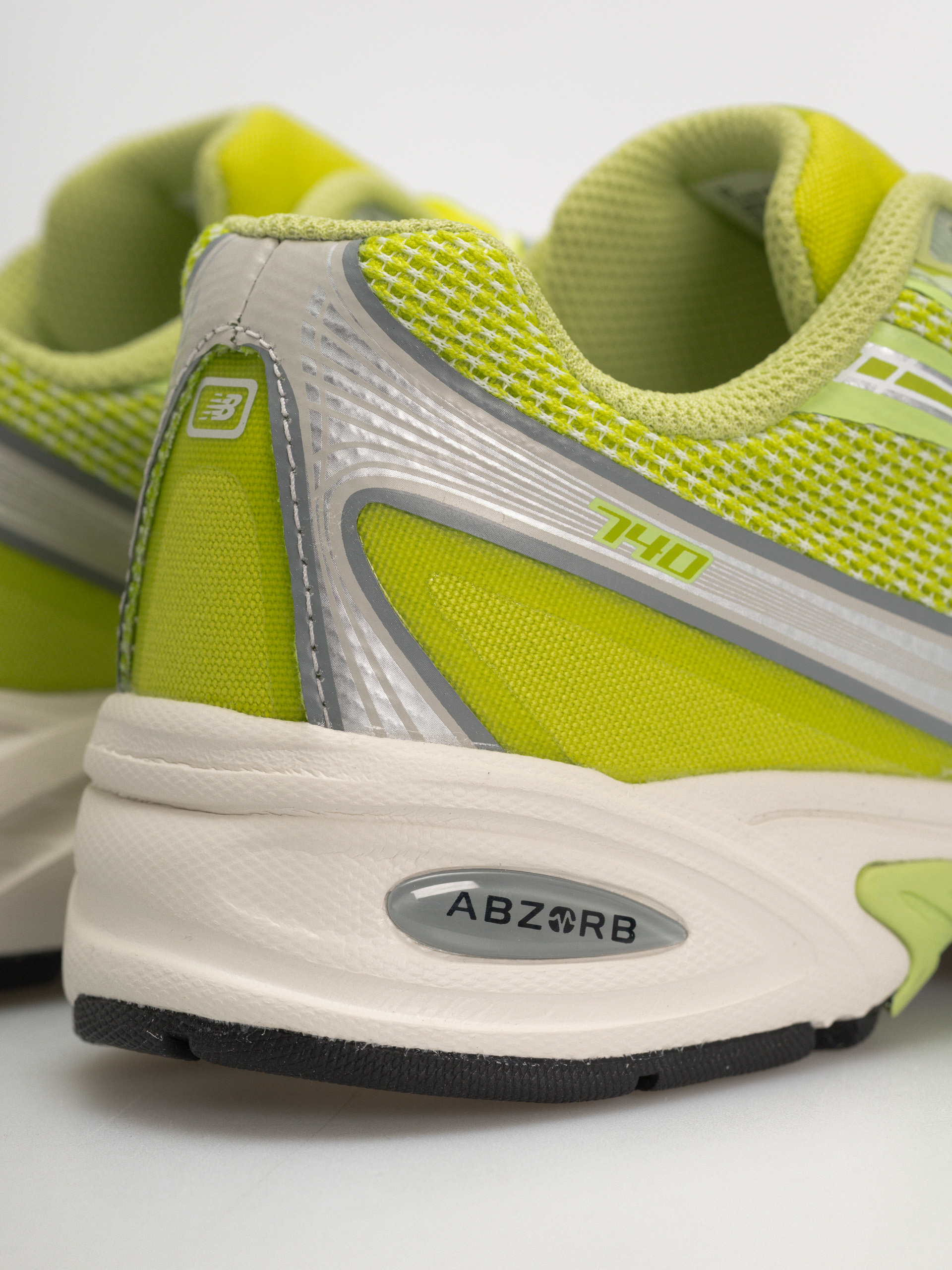 Topánky New Balance 740 (timberwolf/afterglow)