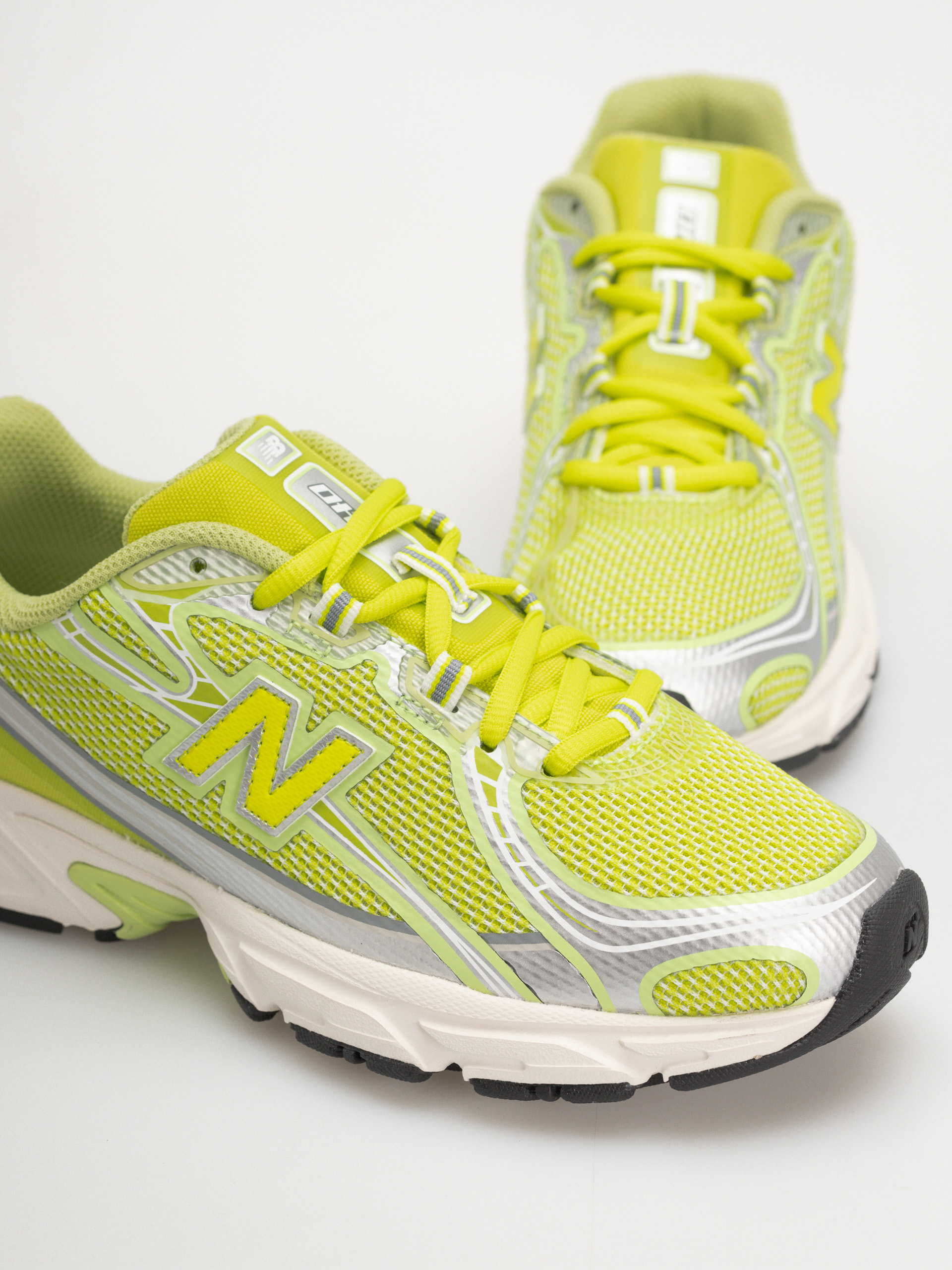 Topánky New Balance 740 (timberwolf/afterglow)