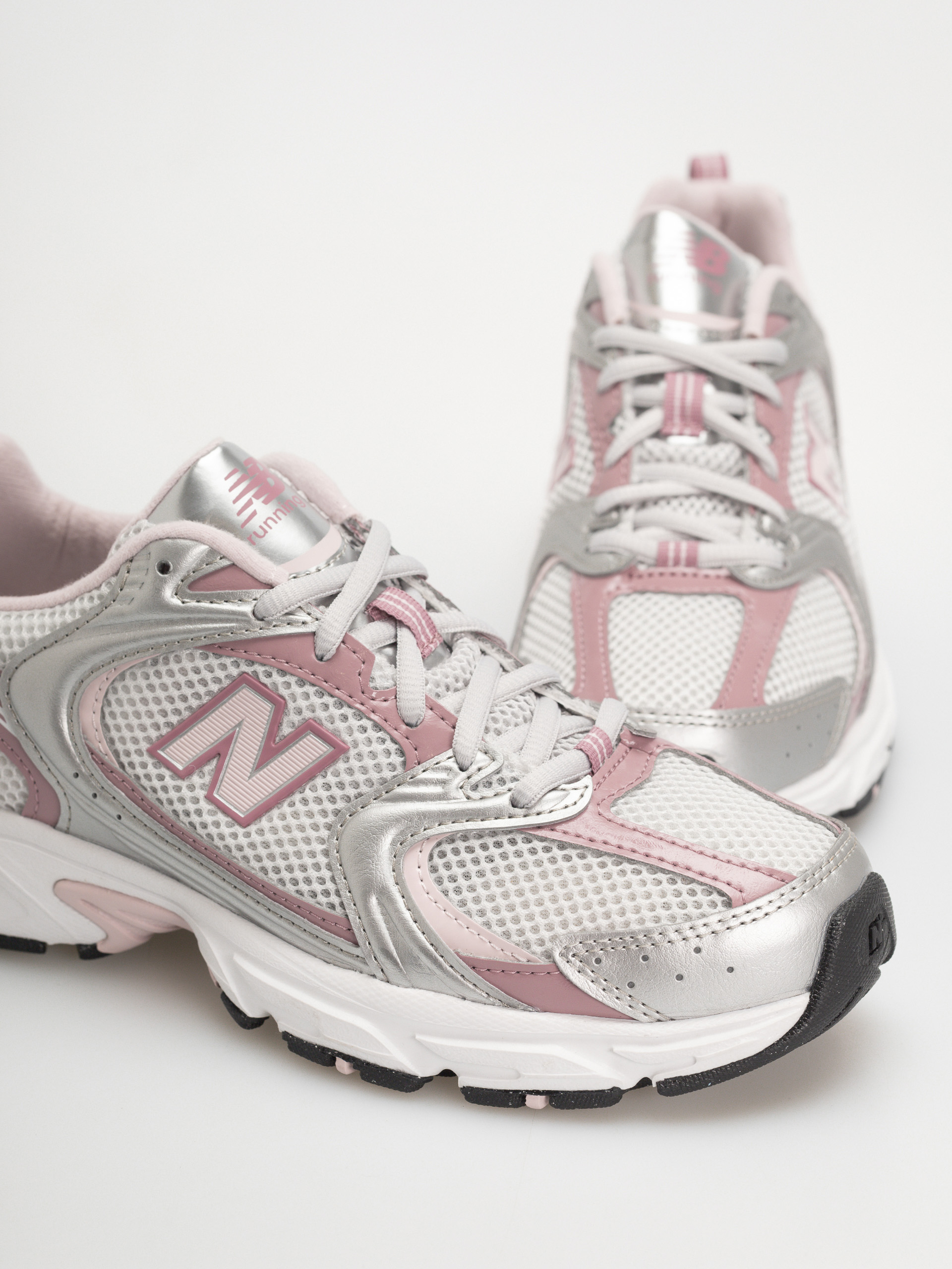 Topánky New Balance 530 (silver metallic/rosewood)