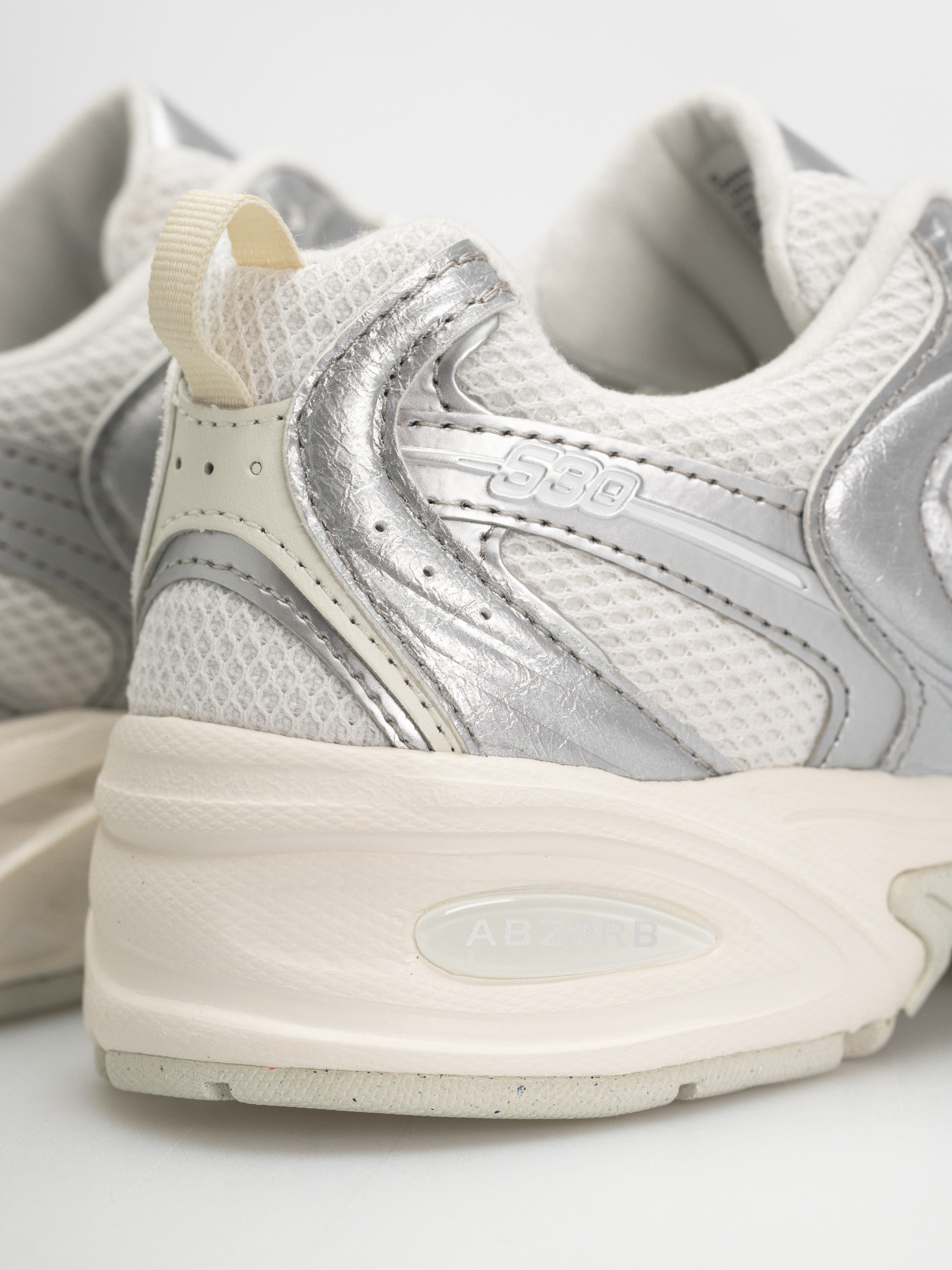 Topánky New Balance 530 (silver metallic/reflection)