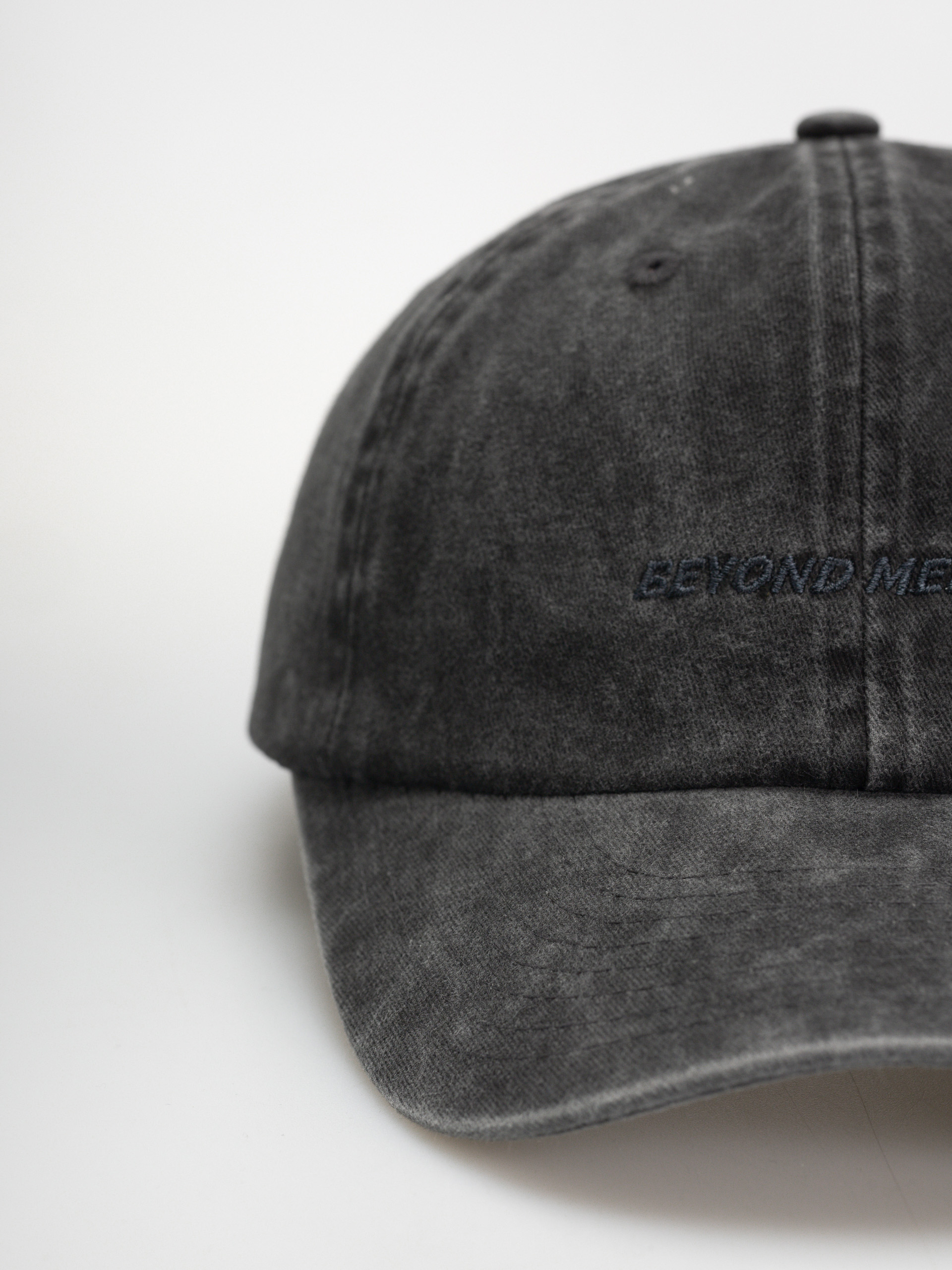 Šiltovka Beyond Medals Acid Logo (black)