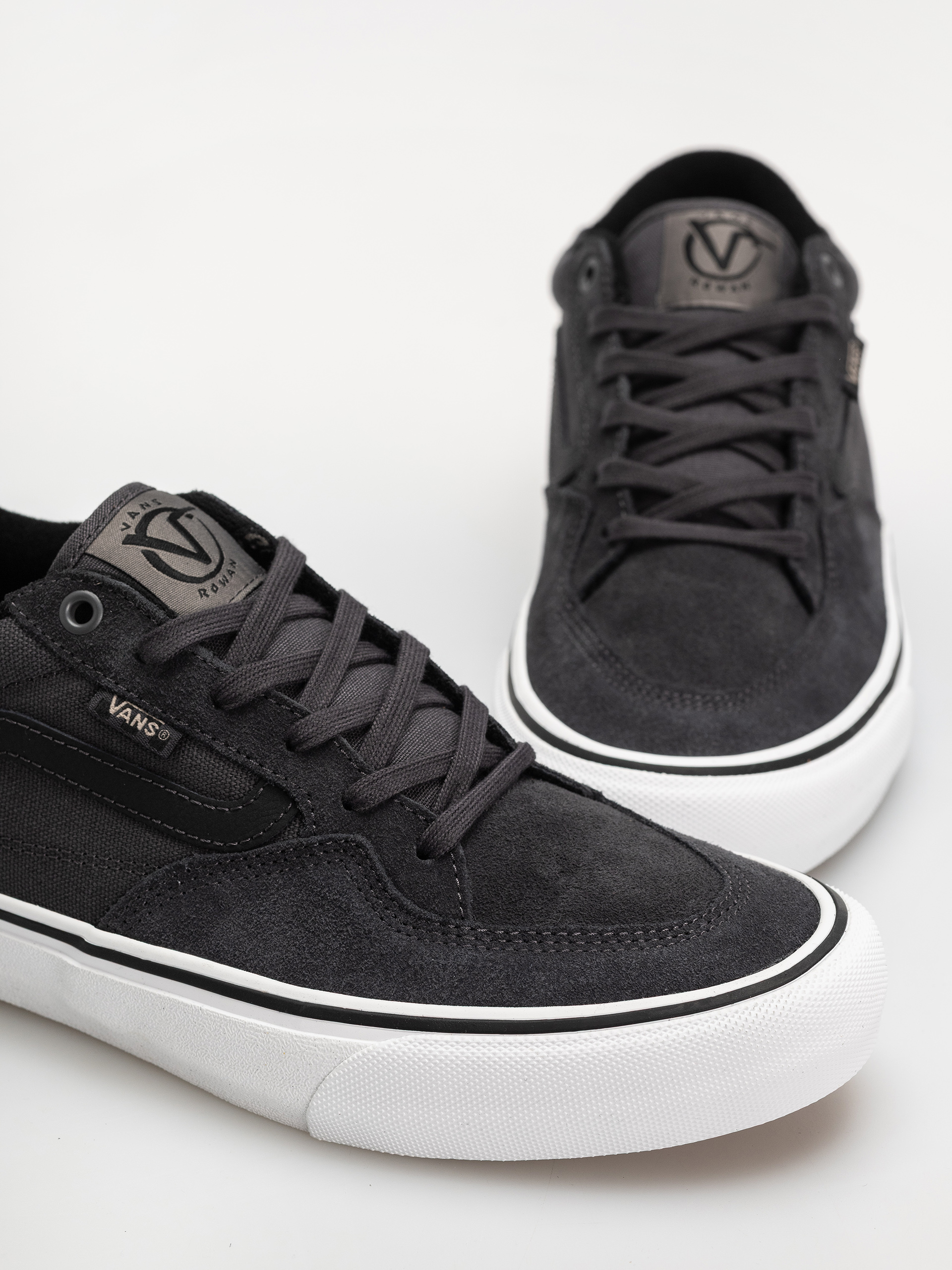 Topánky Vans Skate Rowan (asphalt/white)