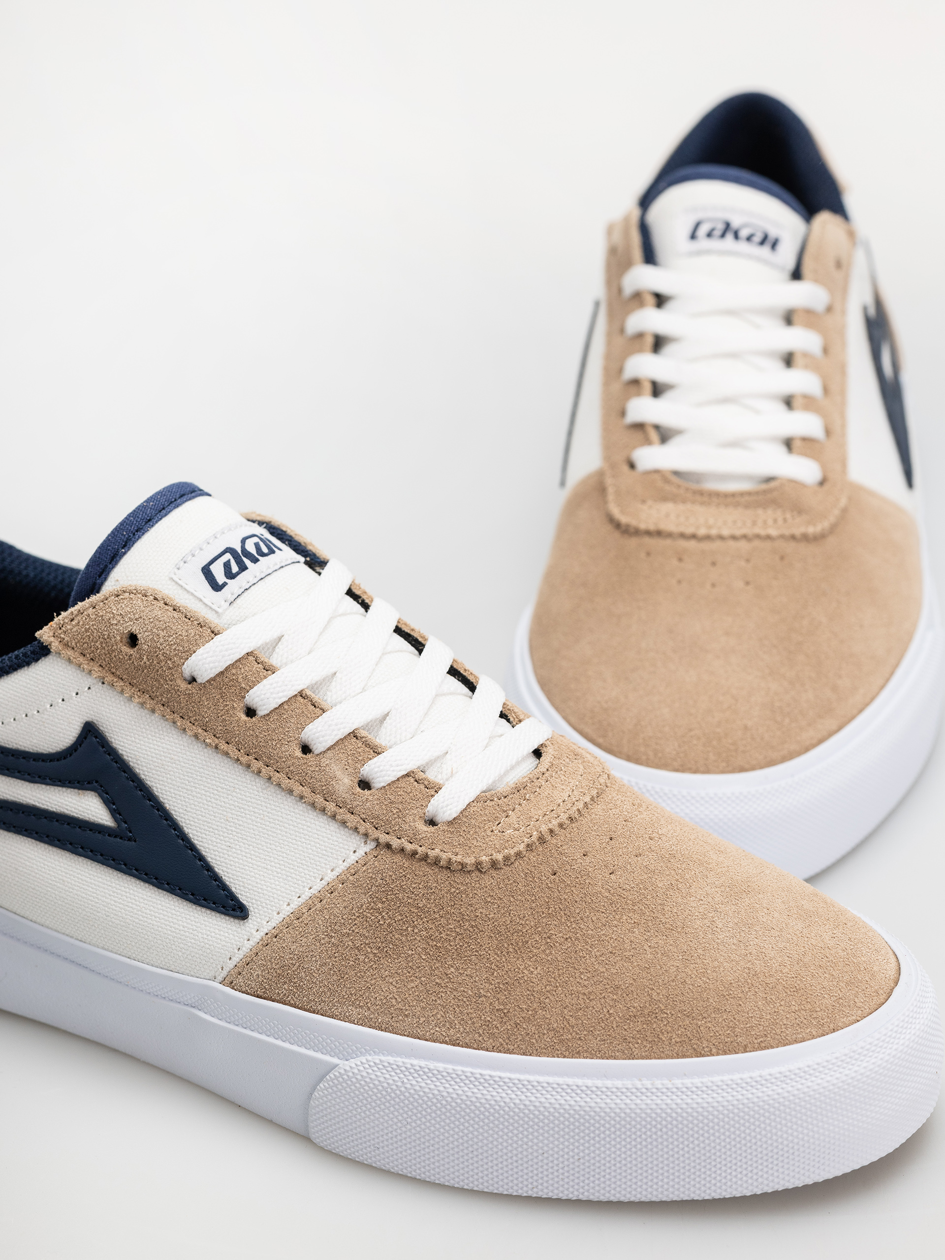 Topánky Lakai Manchester (white/tan/navy)
