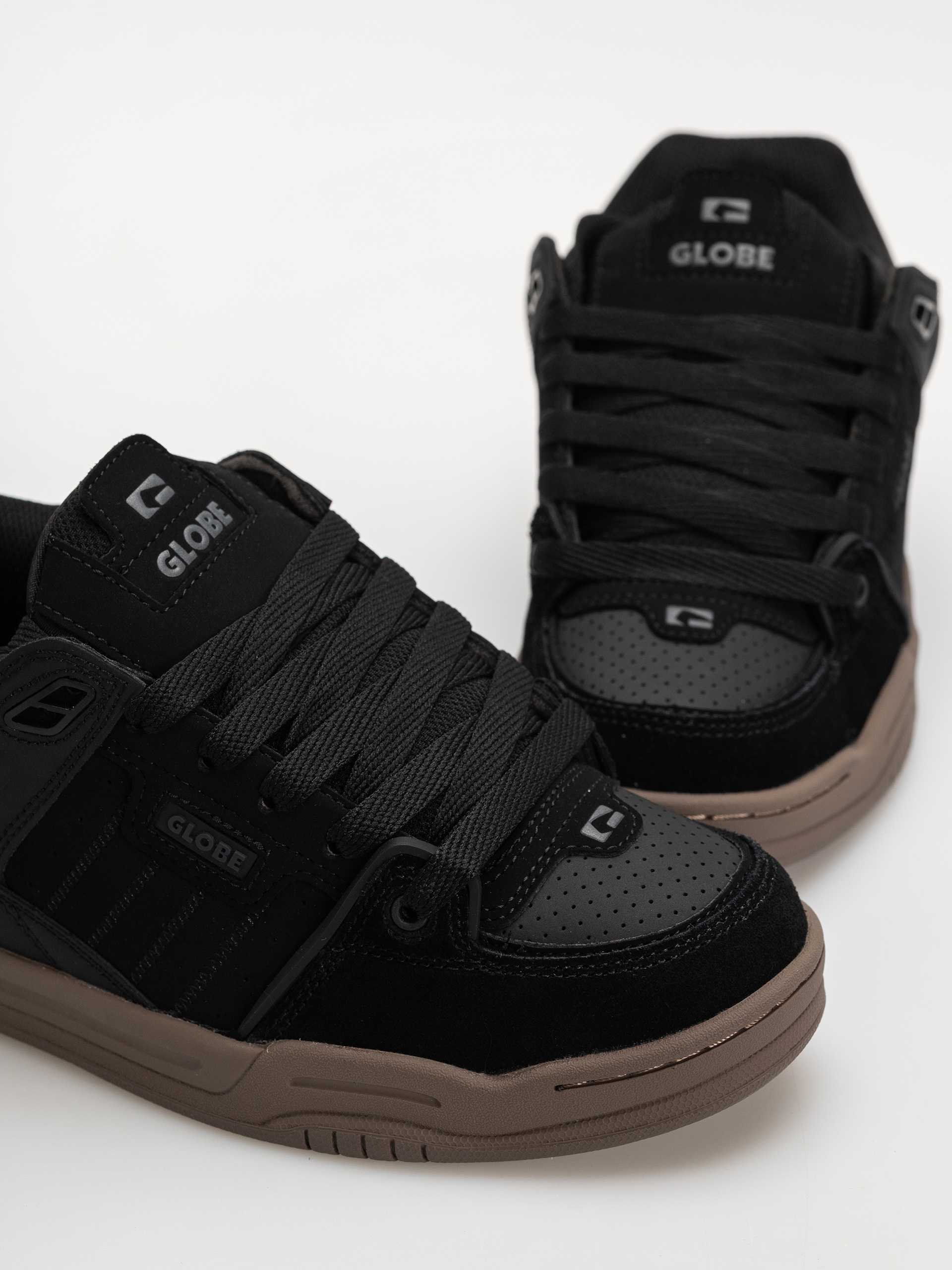 Topánky Globe Fusion (black/tobacco gum)