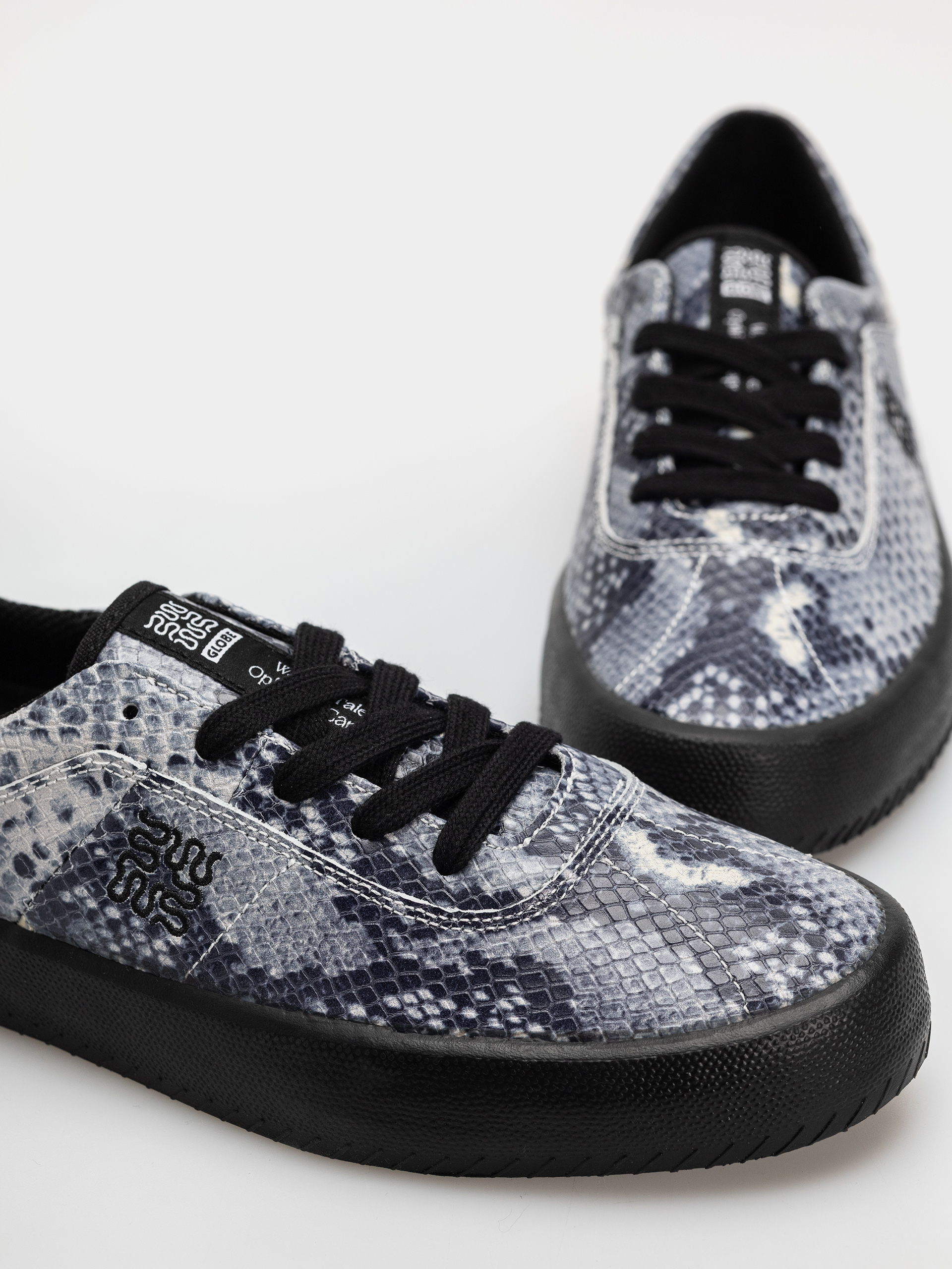 Topánky Globe Melbek (wasted talent black/snake)