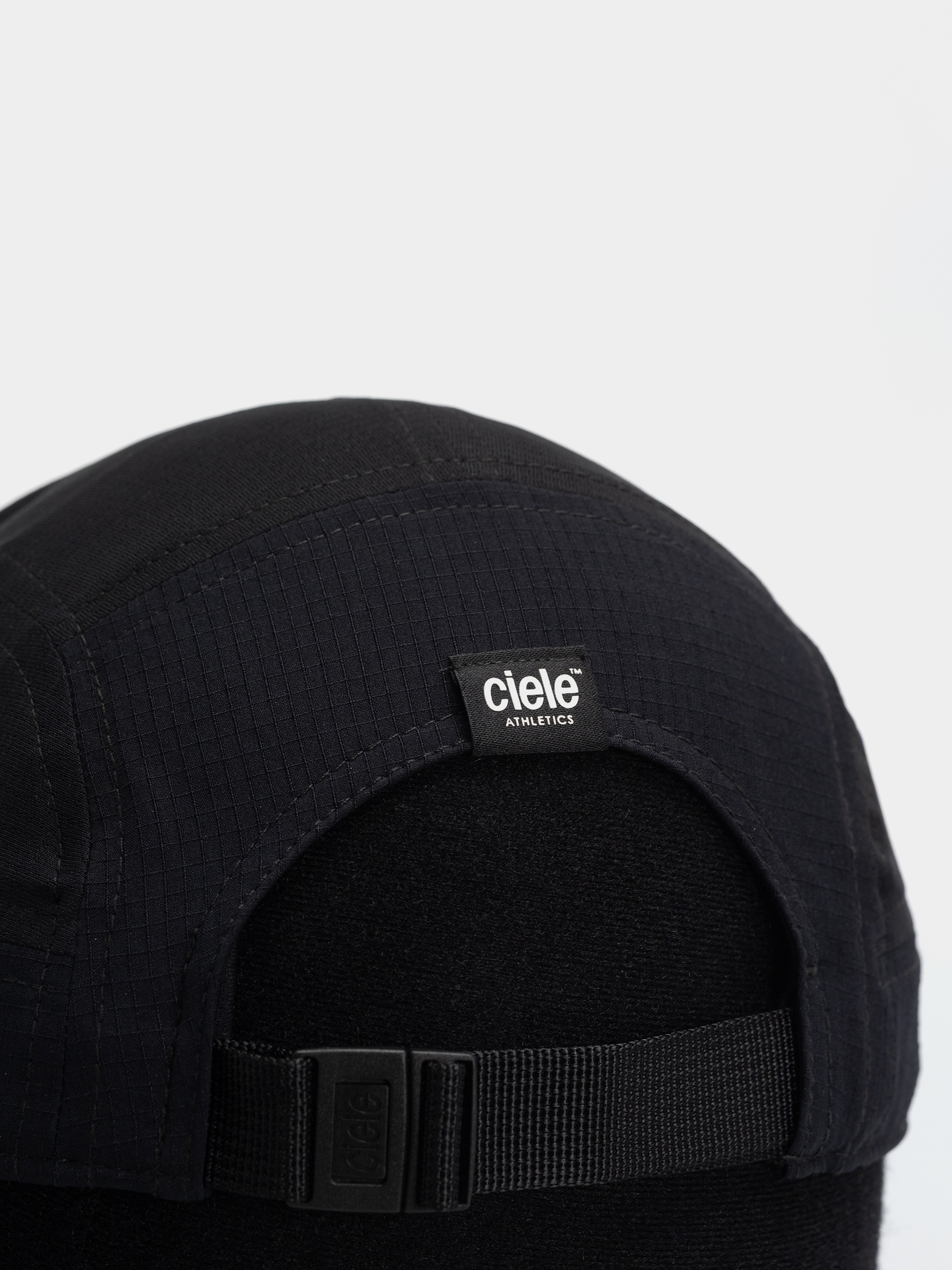 Šiltovka Ciele Athletics GOCap Field MontW (whitaker)