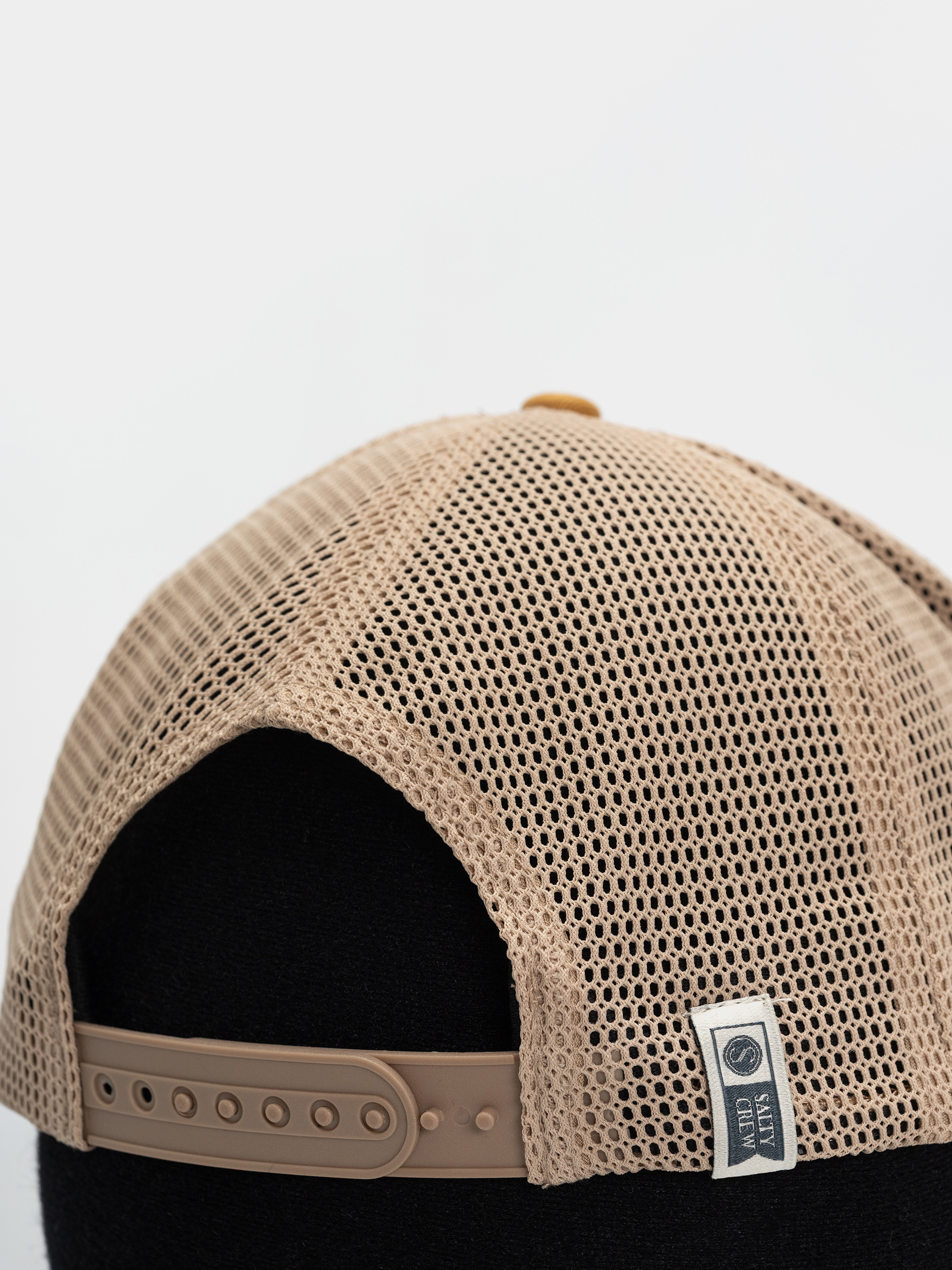 Šiltovka Salty Crew Global Trucker (bone brown)