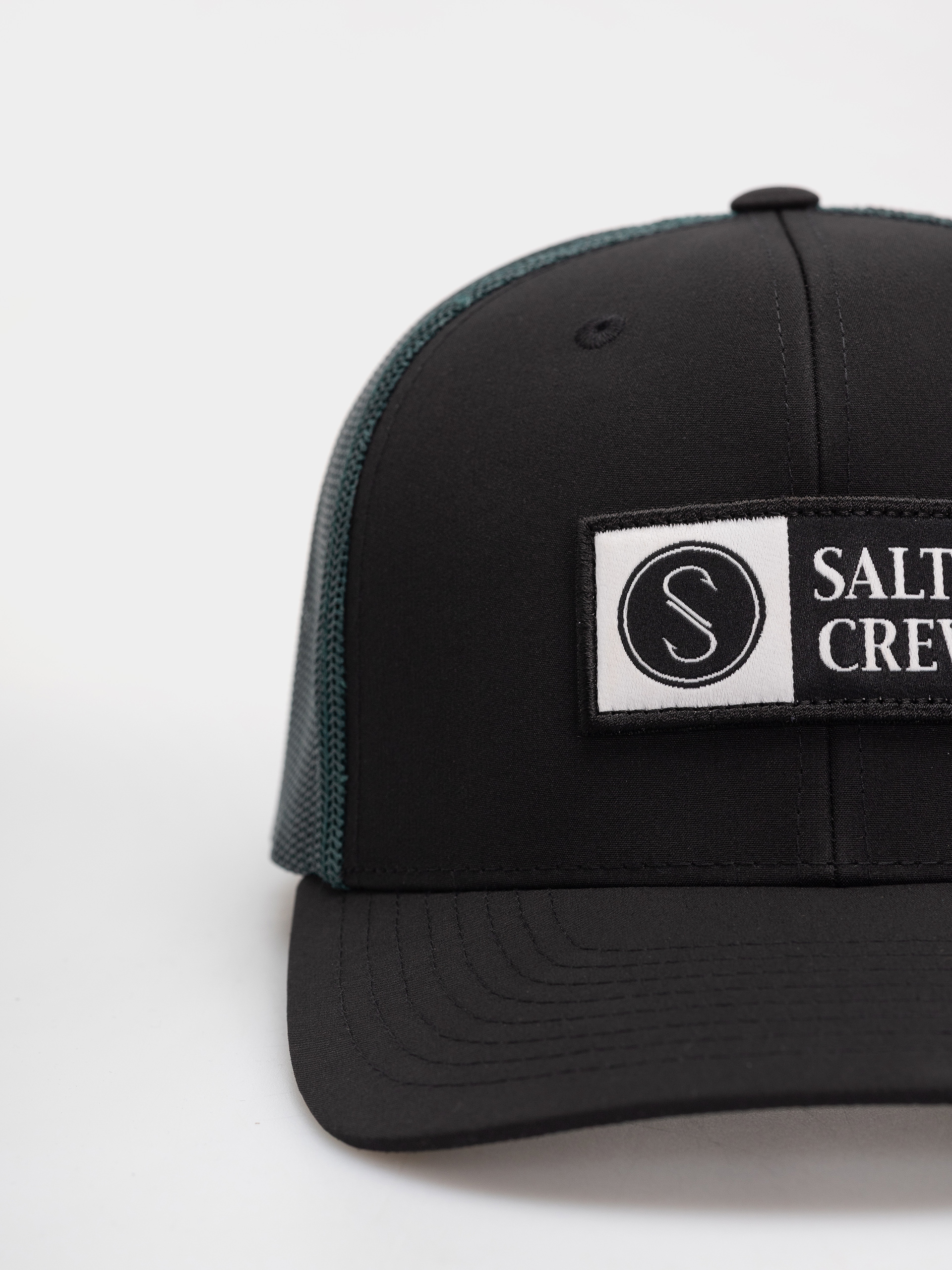 Šiltovka Salty Crew Pinnacle 2 Retro Trucker (black/hydro)