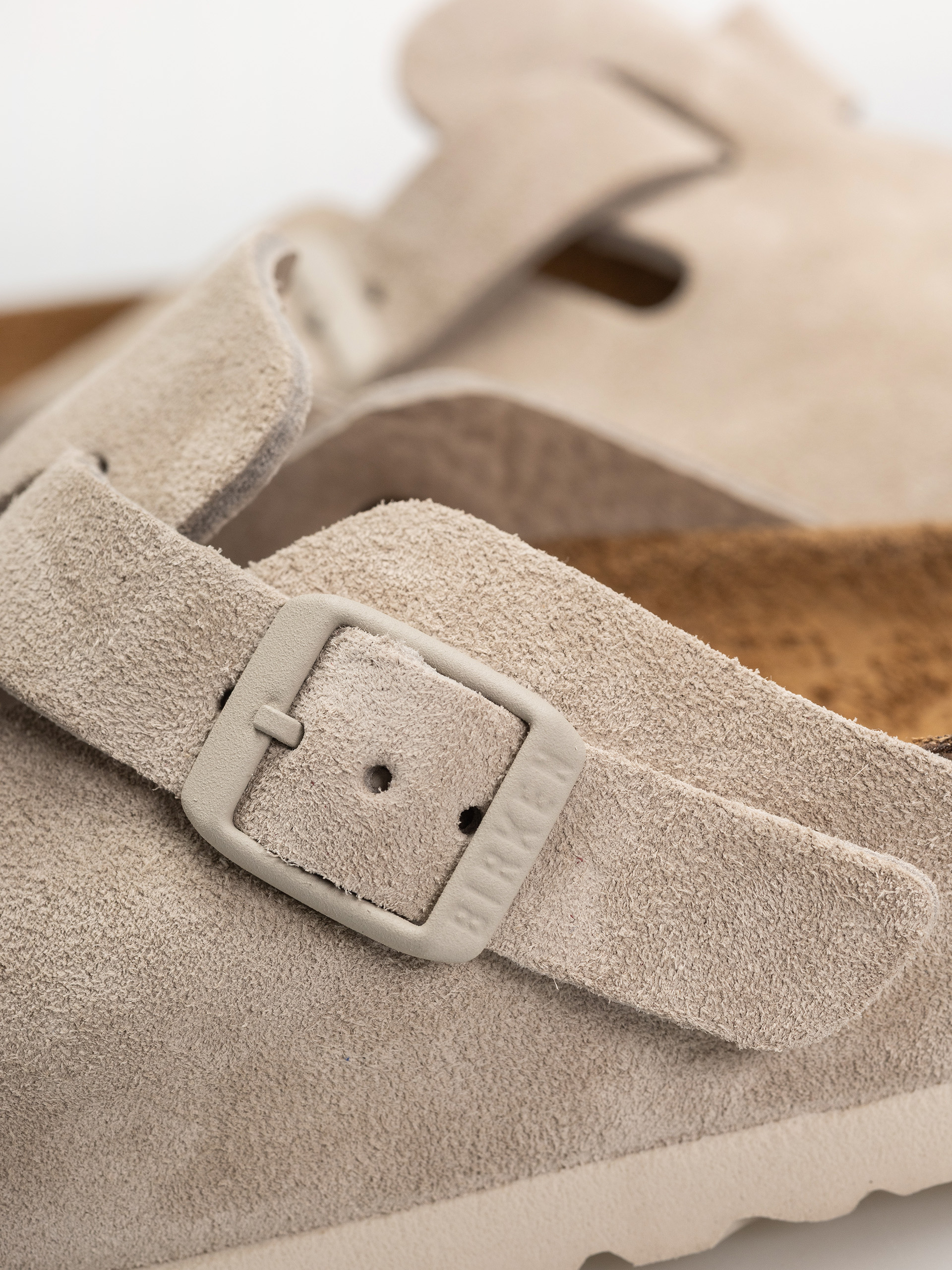 Šľapky Birkenstock Boston Suede Leather Narrow (oyster)