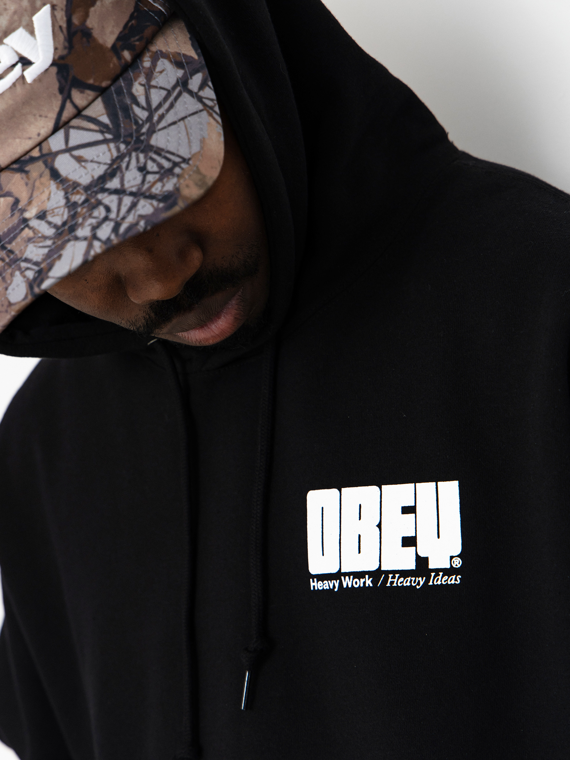 Mikina s kapucňou OBEY Heavy Ideas HD (black)