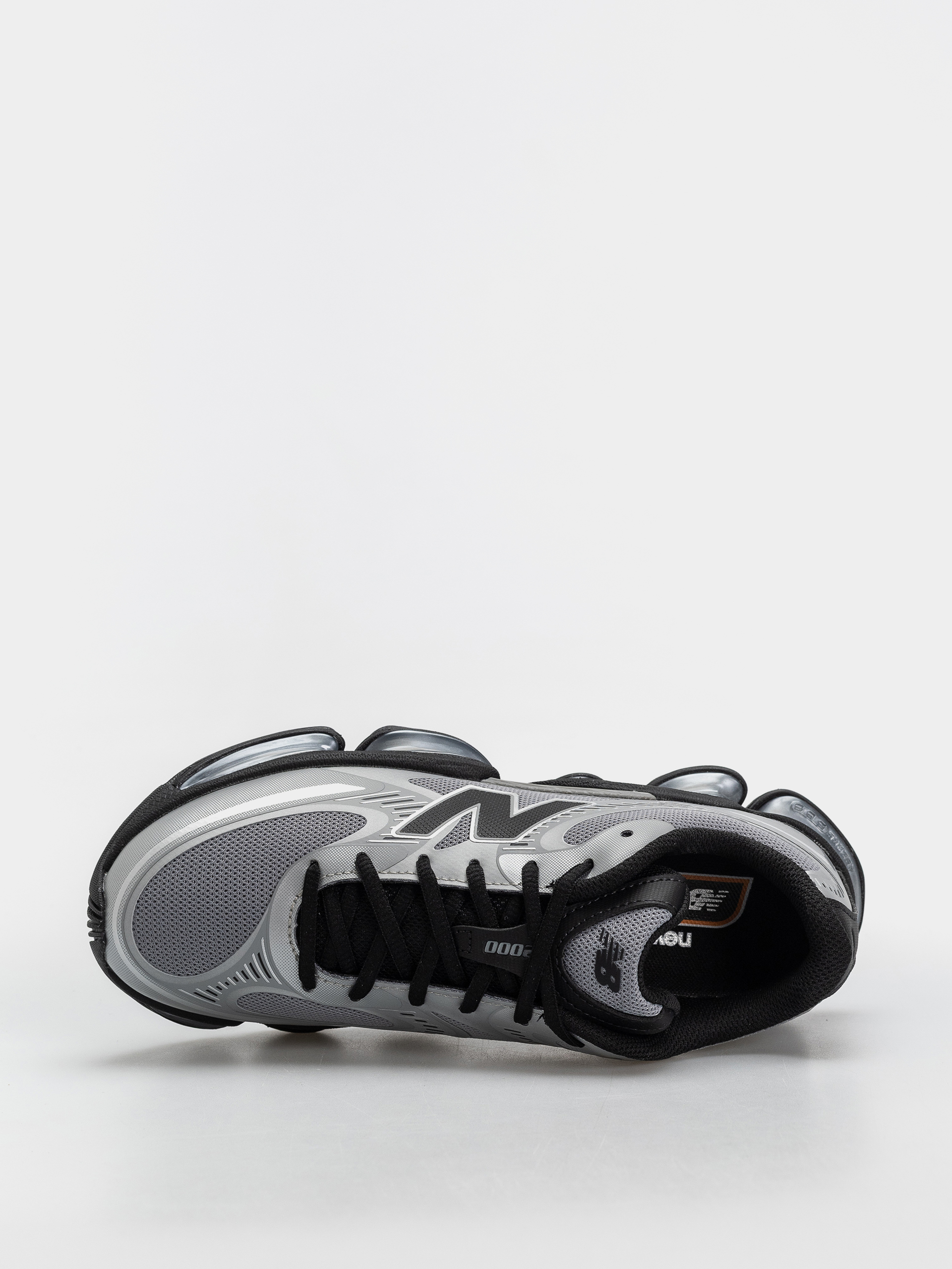 Topánky New Balance 2000 (slate grey/silver metallic)