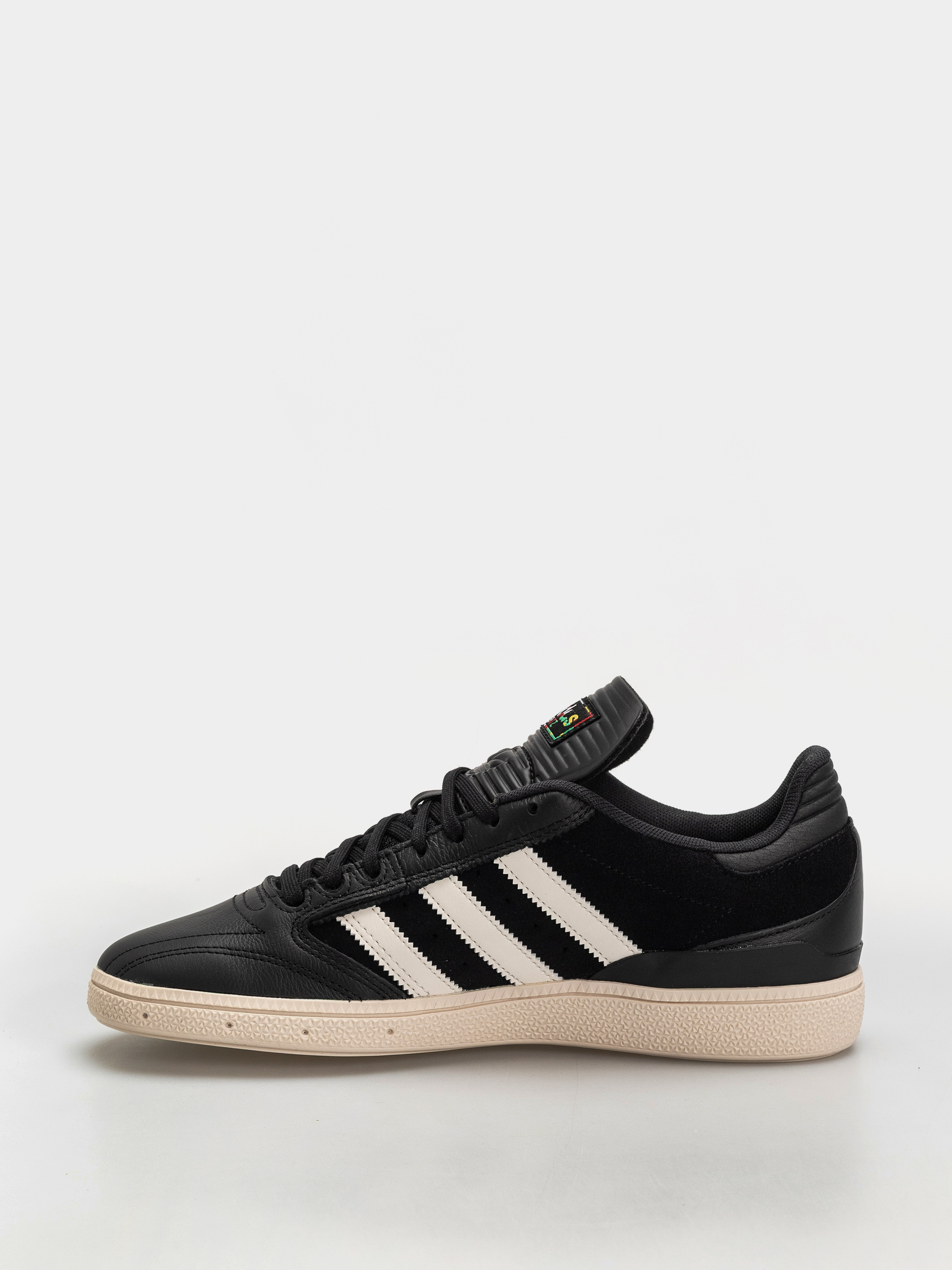 Topánky adidas Busenitz (cblack/cwhite/goldmt)