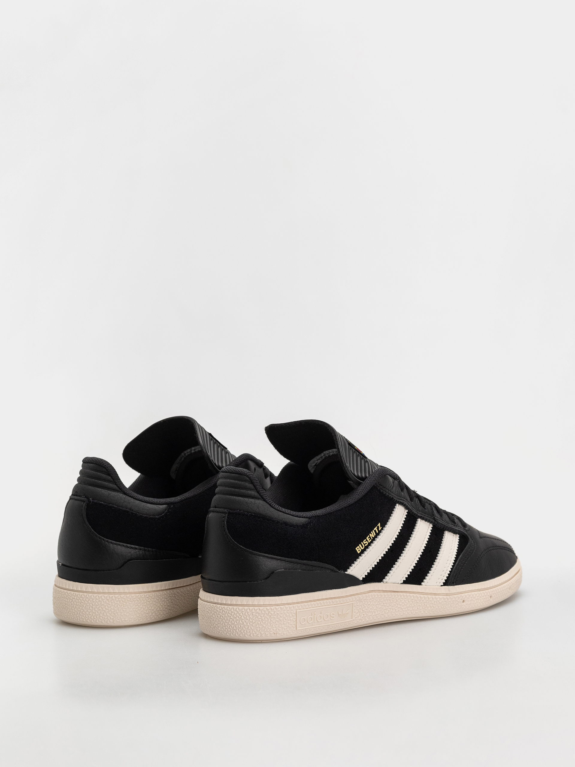 Topánky adidas Busenitz (cblack/cwhite/goldmt)