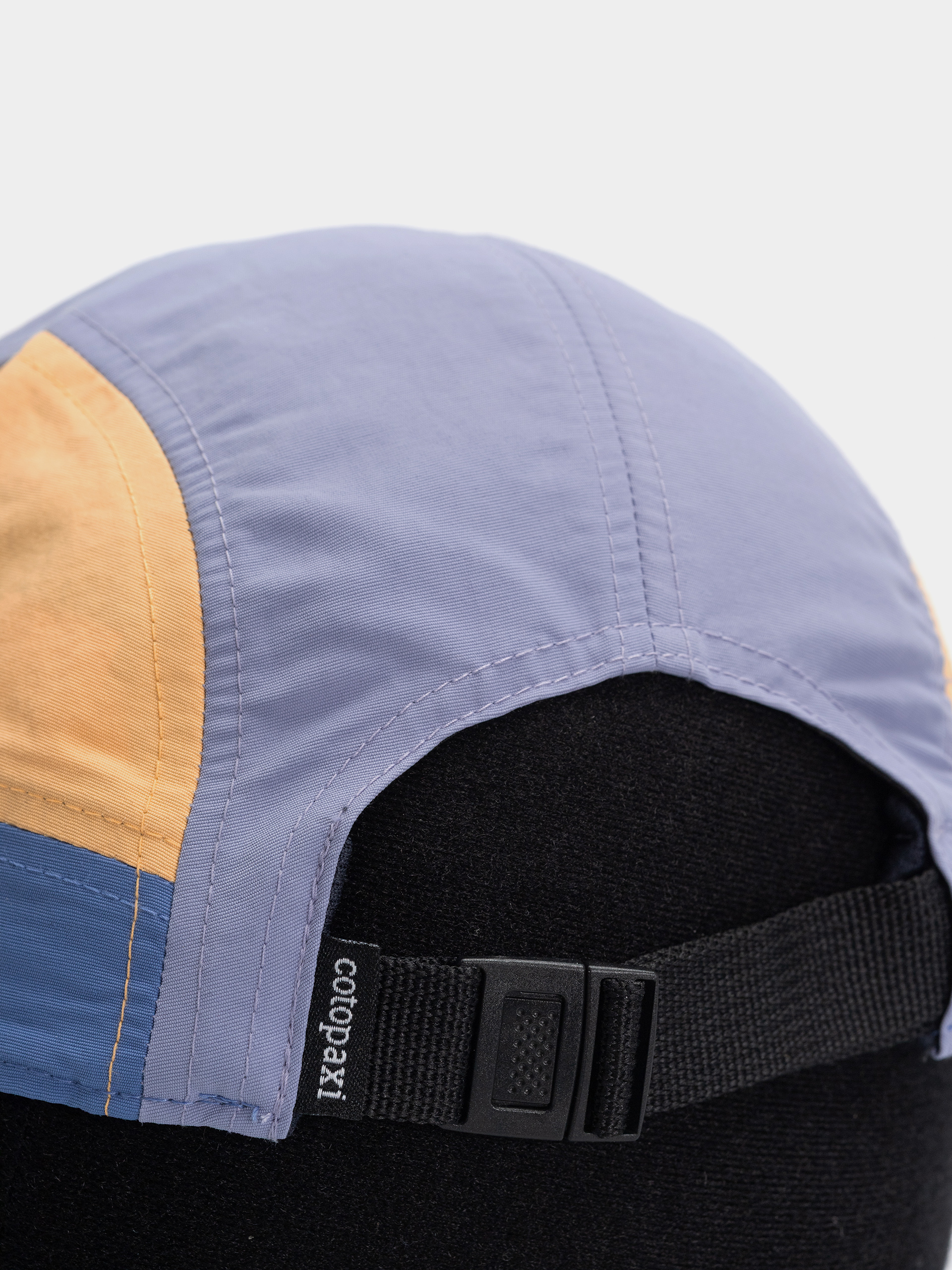 Šiltovka Cotopaxi Tech (grapefruit and aster)