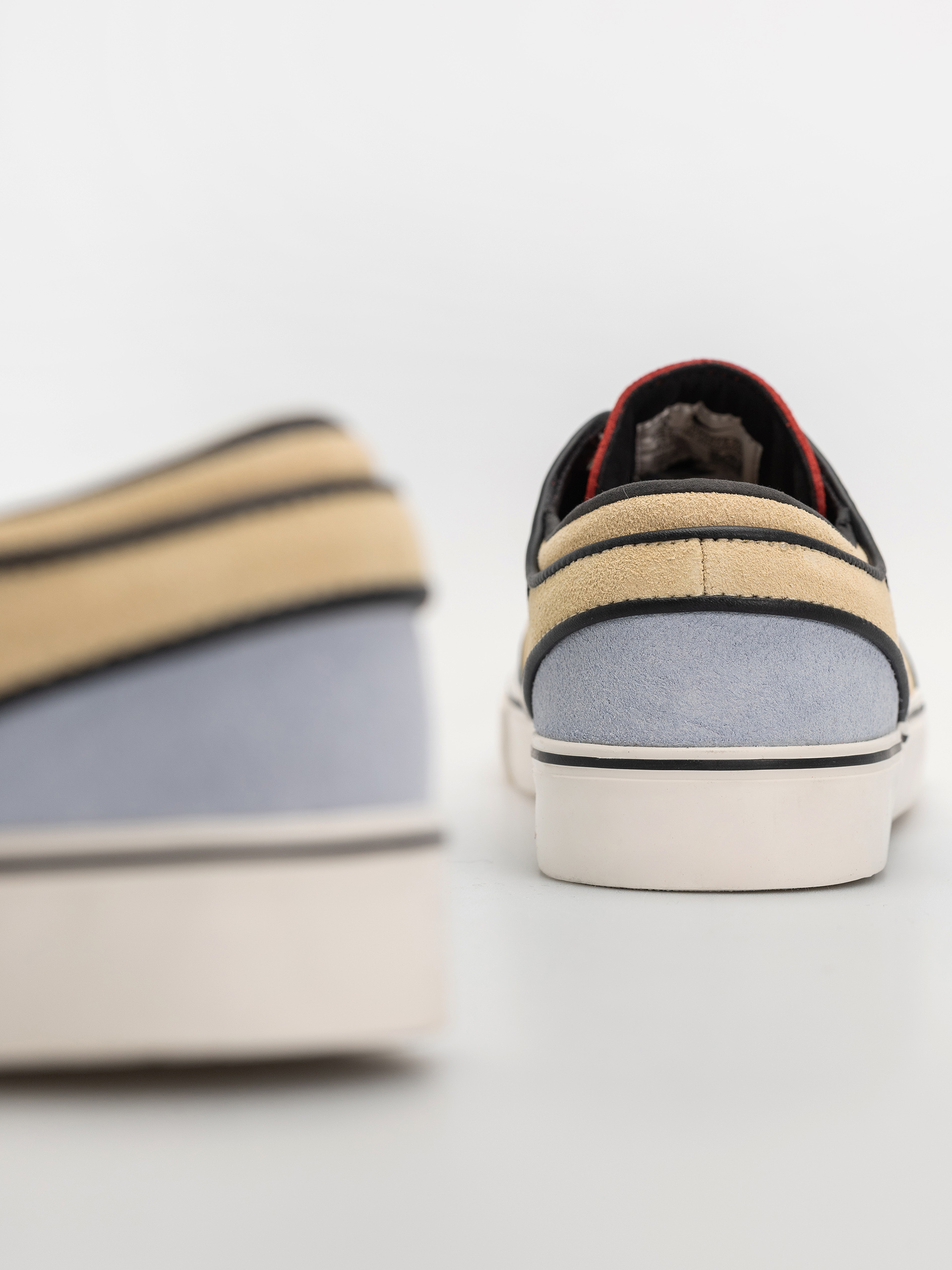 Topánky Nike SB Zoom Janoski OG+ (alabaster/alabaster chile red)