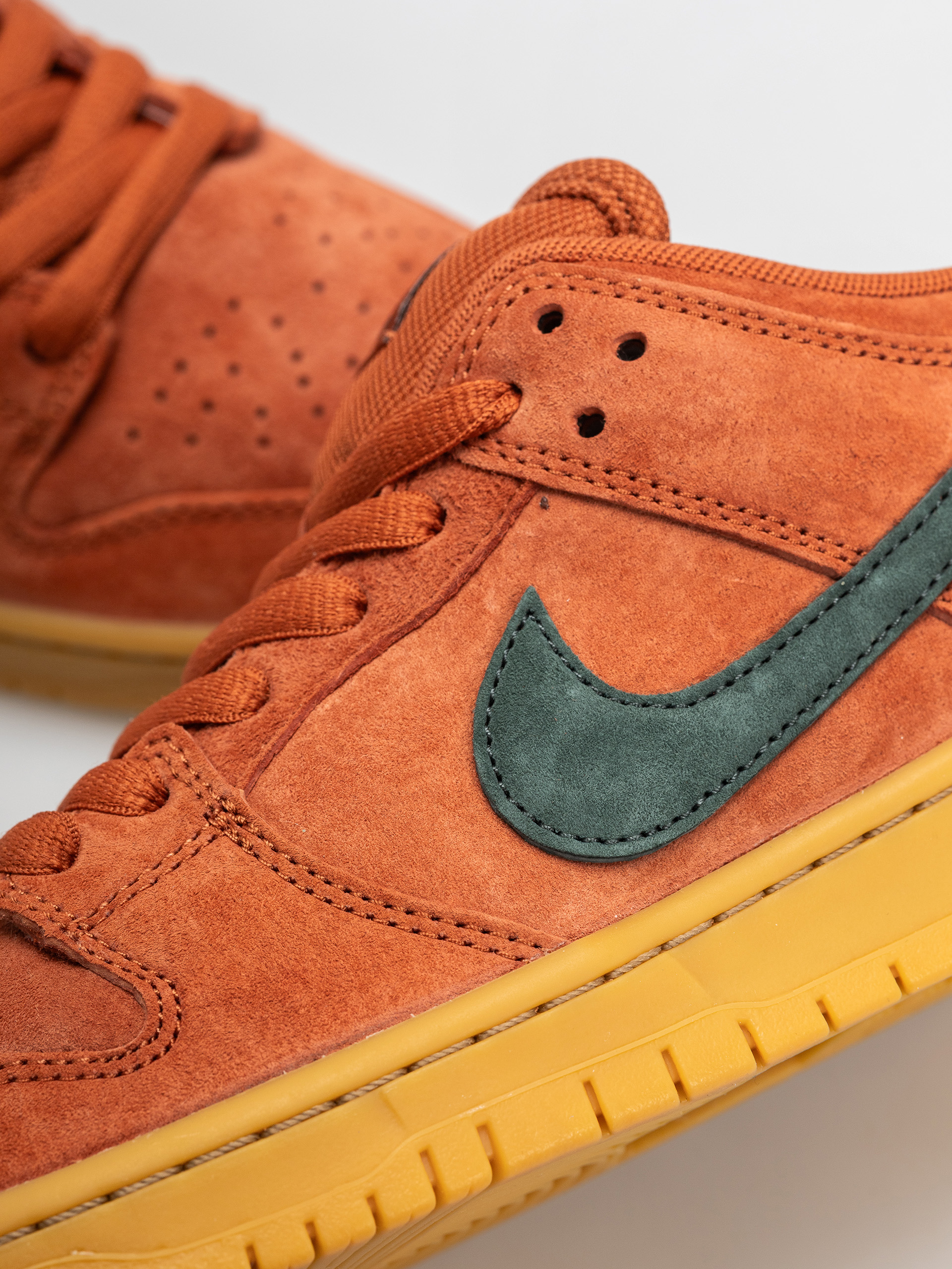 Topánky Nike SB Dunk Low Pro (burnt sunrise/vintage green)