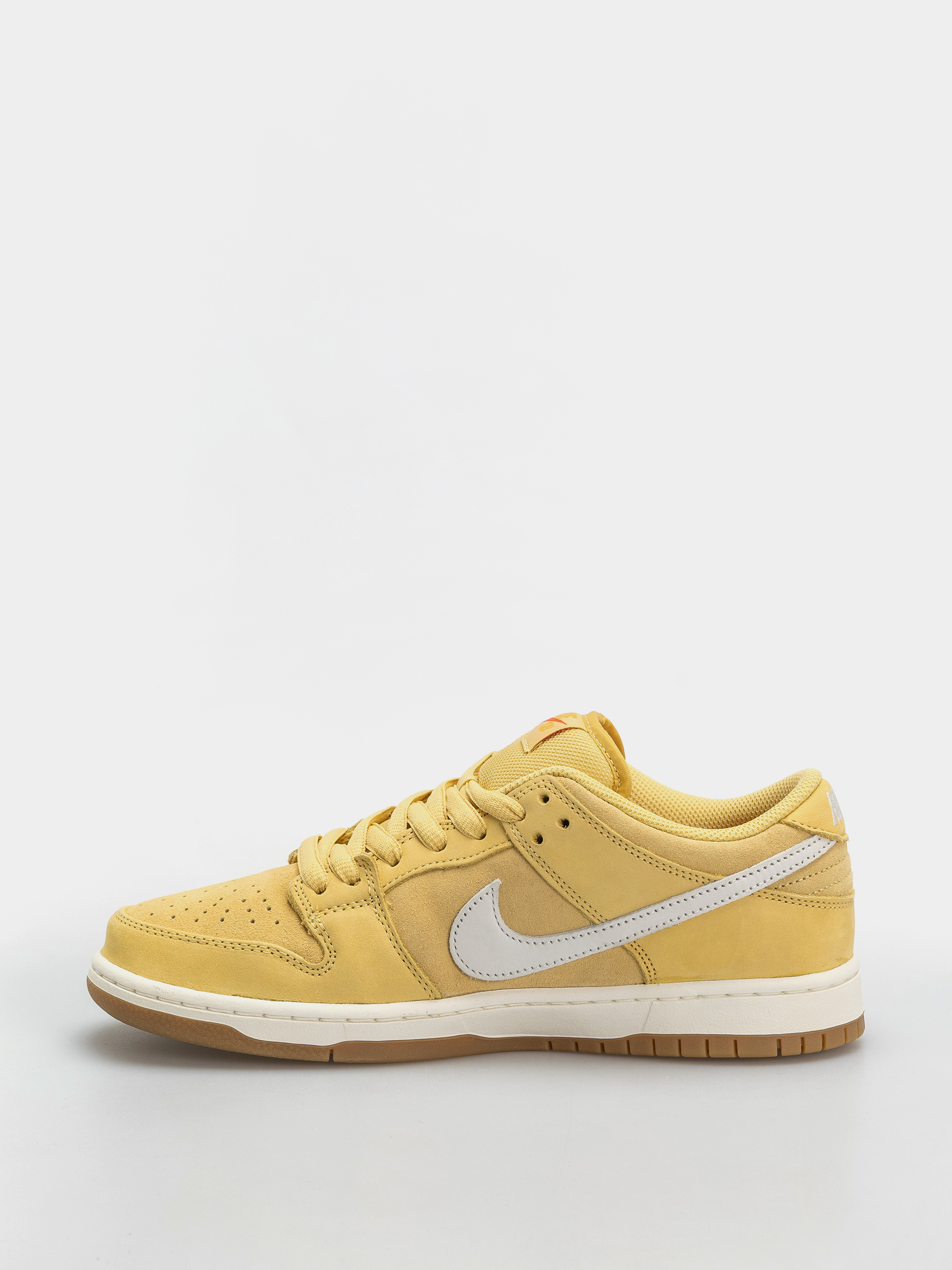 Topánky Nike SB Dunk Low Pro (saturn gold/sail saturn gold solar flare)