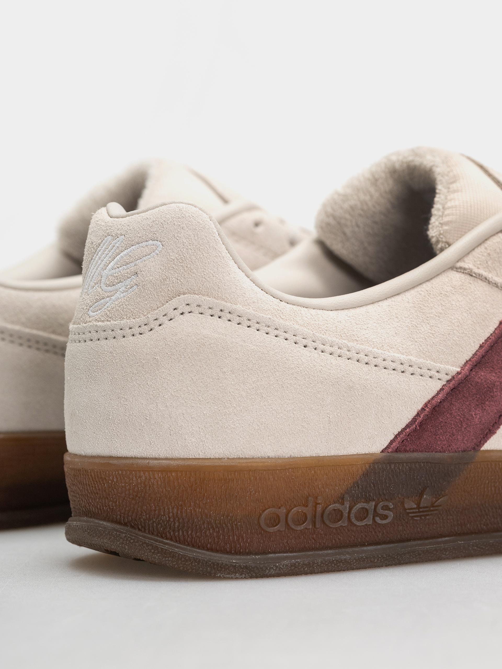 Topánky adidas Aloha Super (alumin/shared/gum5)