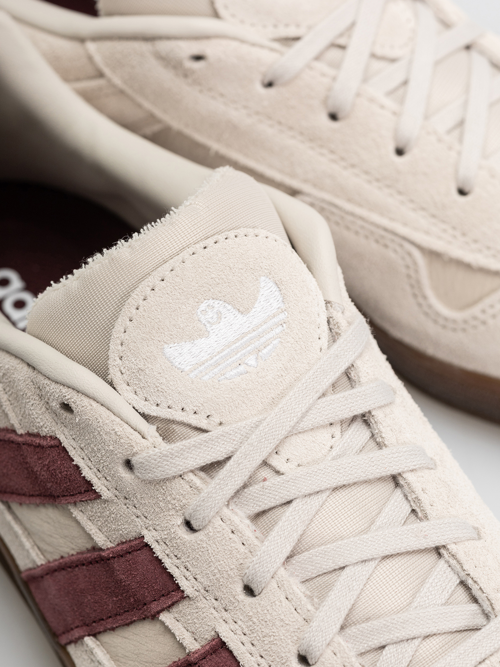 Topánky adidas Aloha Super (alumin/shared/gum5)