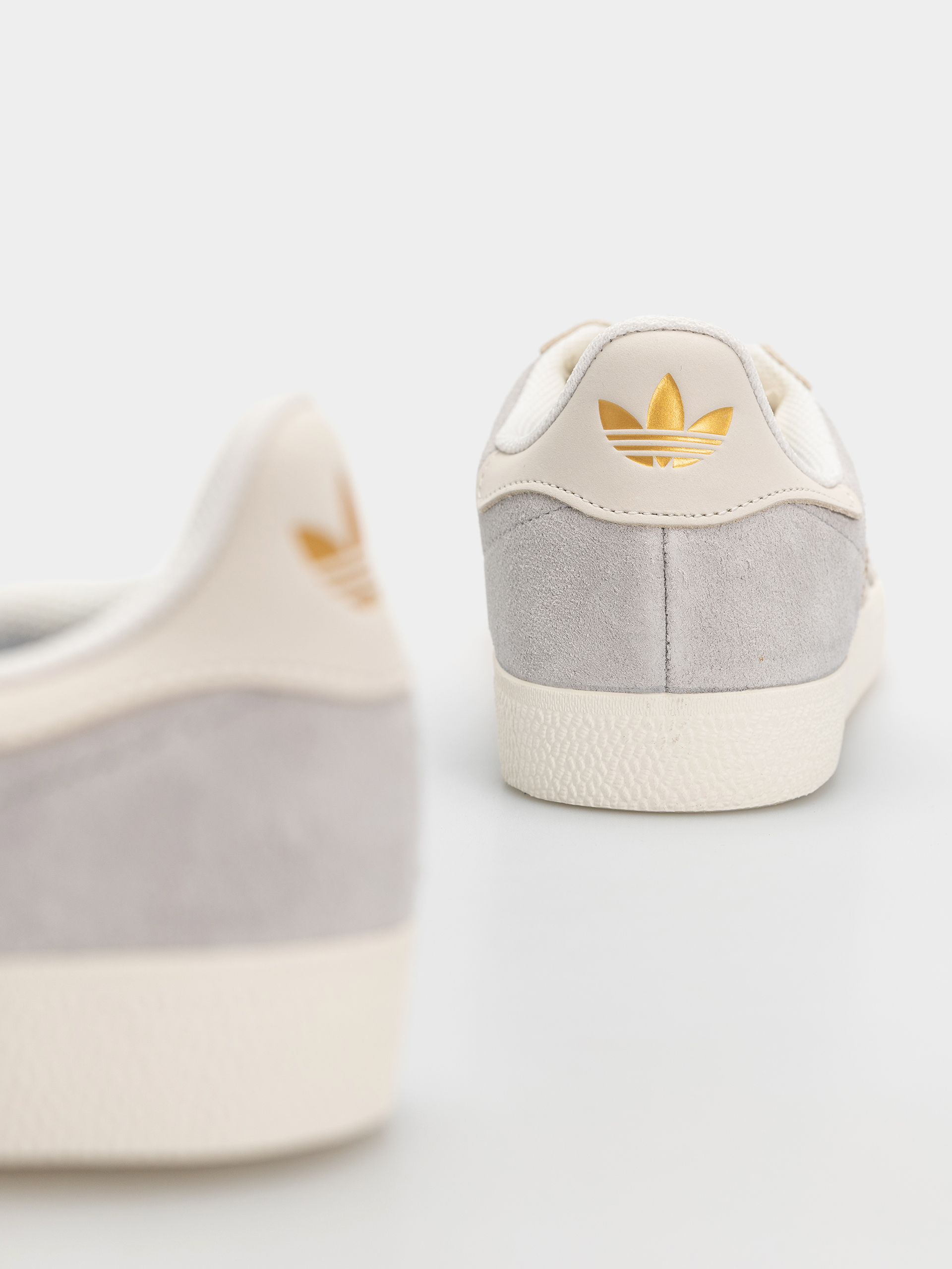 Topánky adidas Gazelle Adv (gretwo/cwhite/goldmt)