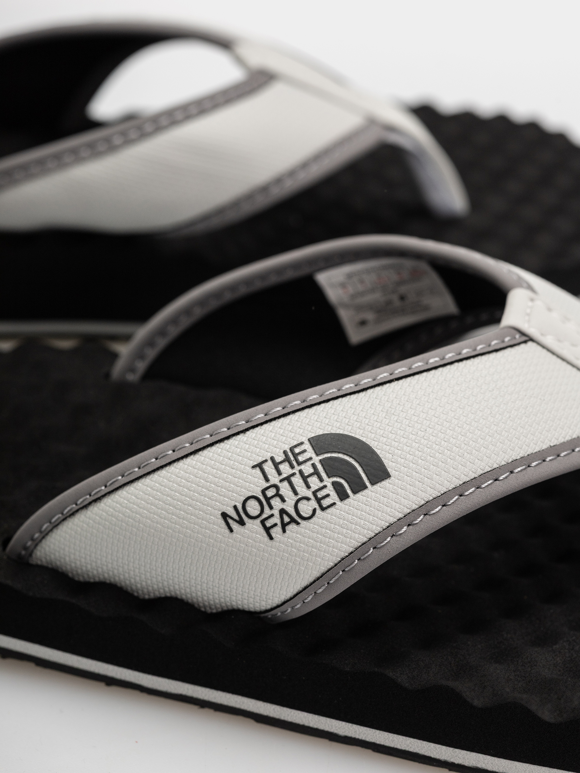 Šľapky The North Face Base Camp Flip Flop II (highrsgr/tnfblk)
