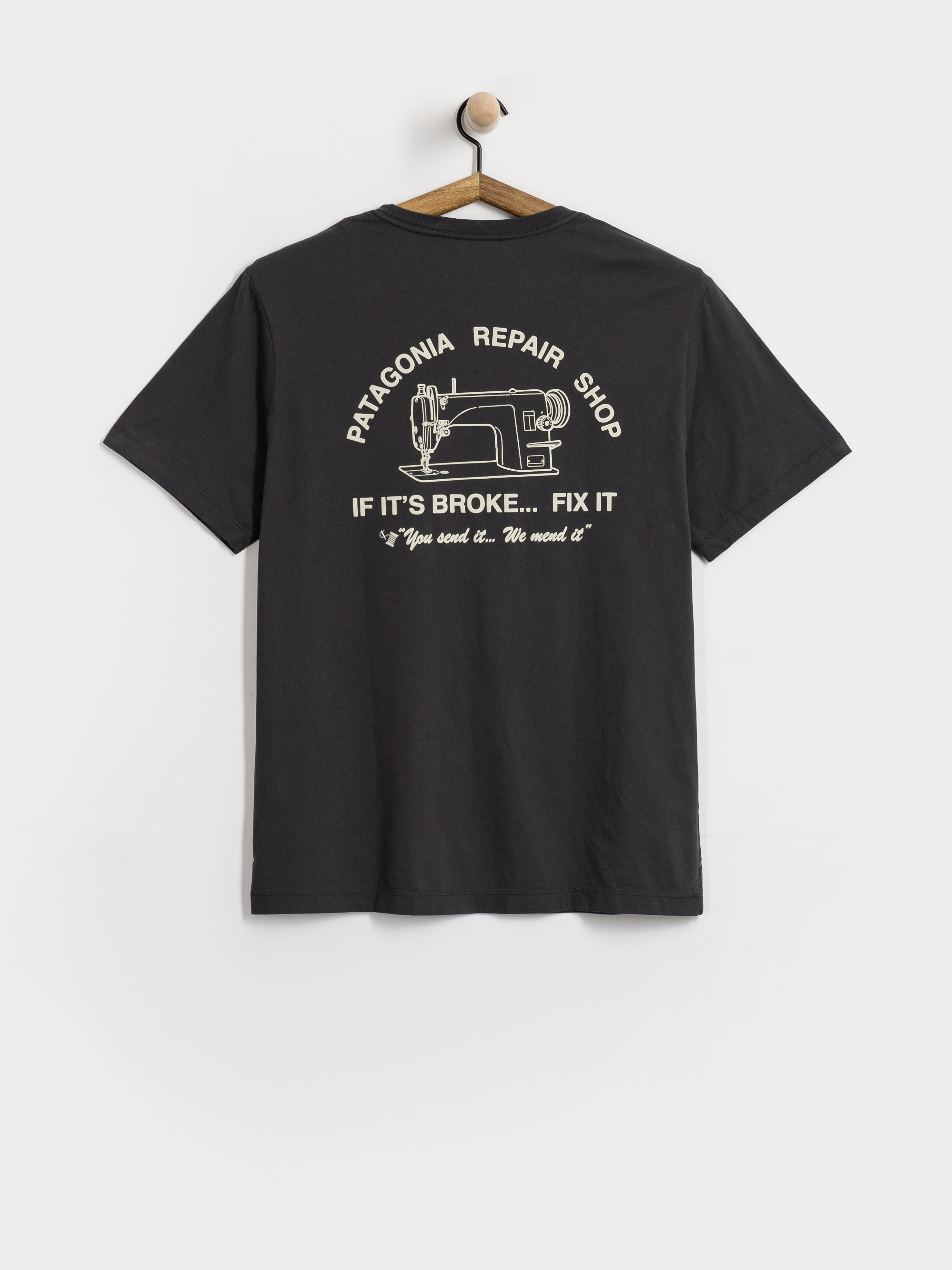 Tričko Patagonia Repair Shop (ink black)