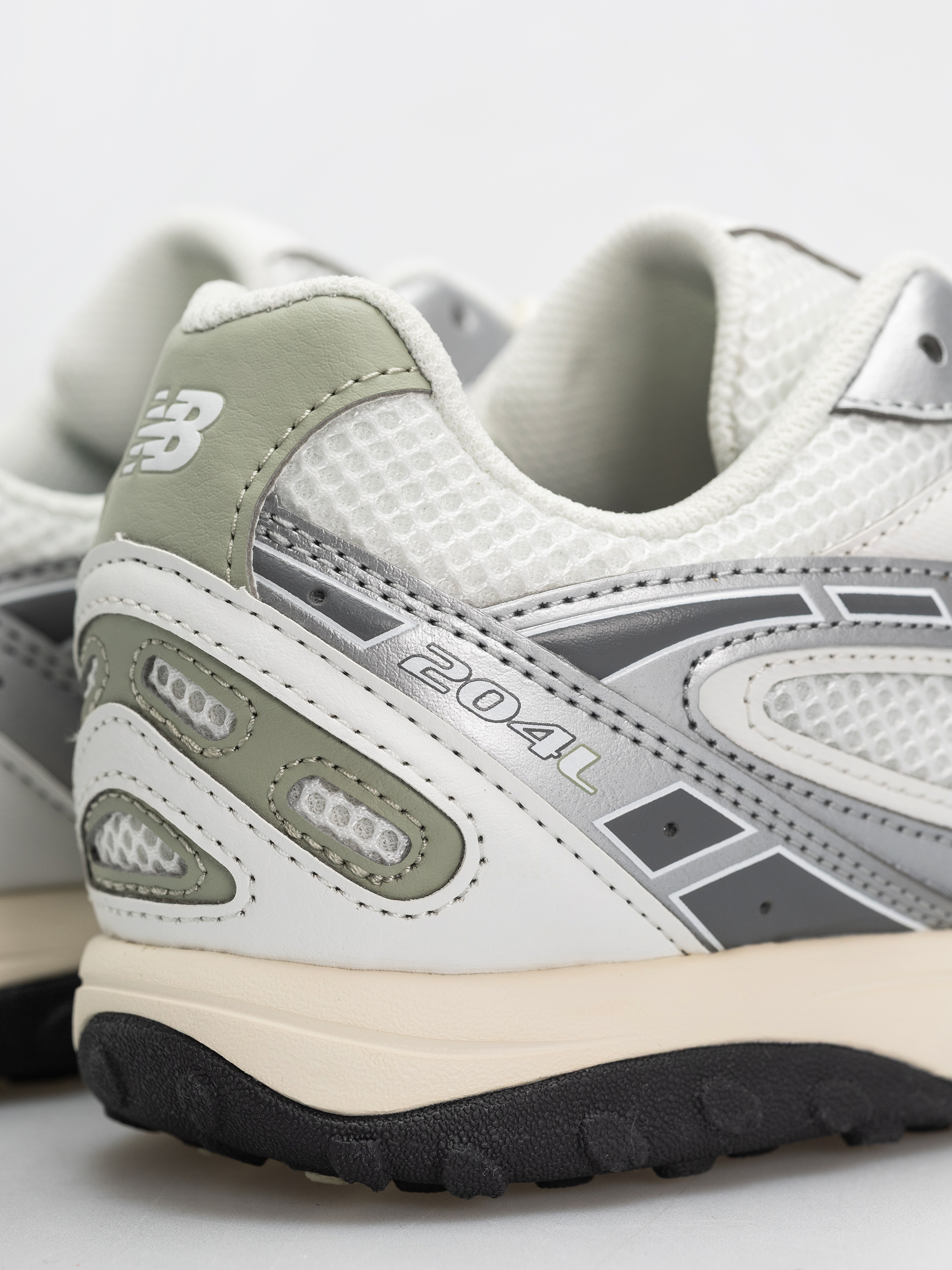 Topánky New Balance 204 (silver metallic/garter snake swb)