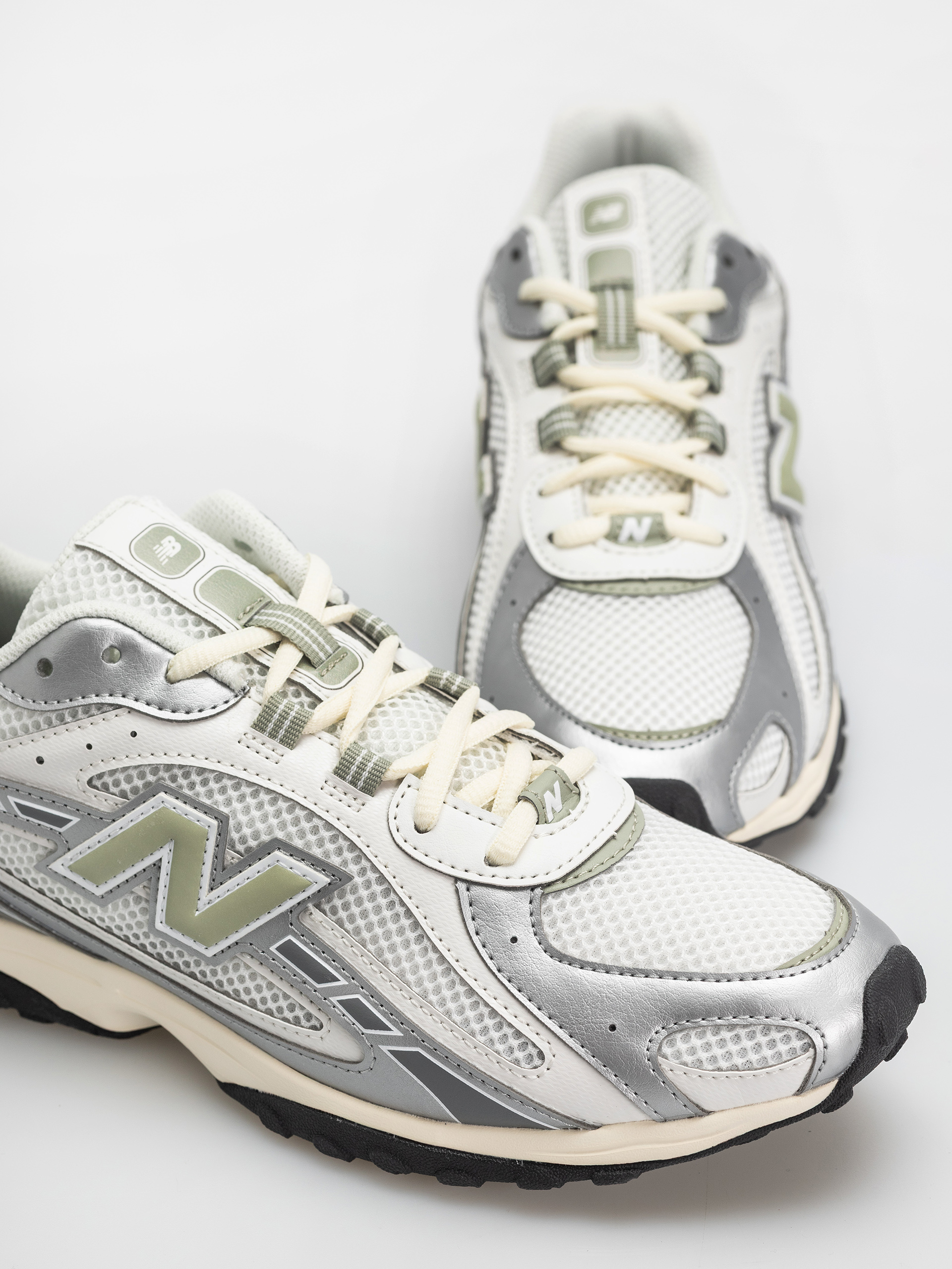 Topánky New Balance 204 (silver metallic/garter snake swb)