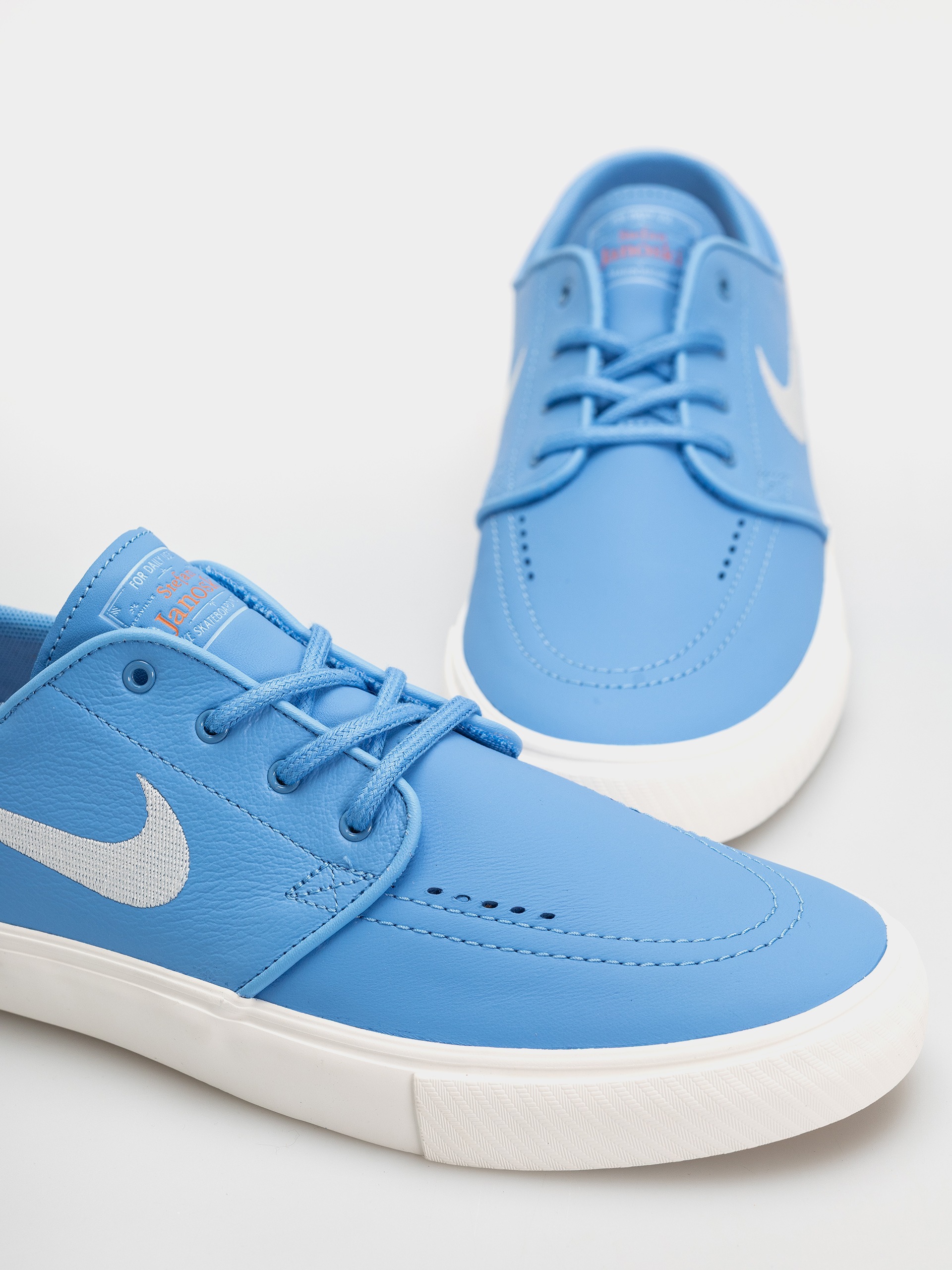 Topánky Nike SB Zoom Janoski OG+ ISO (university blue/sail university blue)