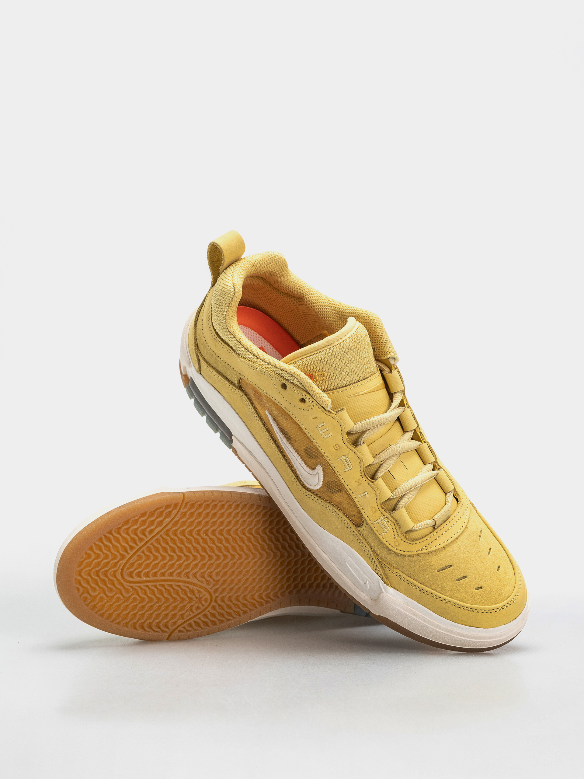 Topánky Nike SB Air Max Ishod Iso (saturn gold/sail saturn gold solar flare)