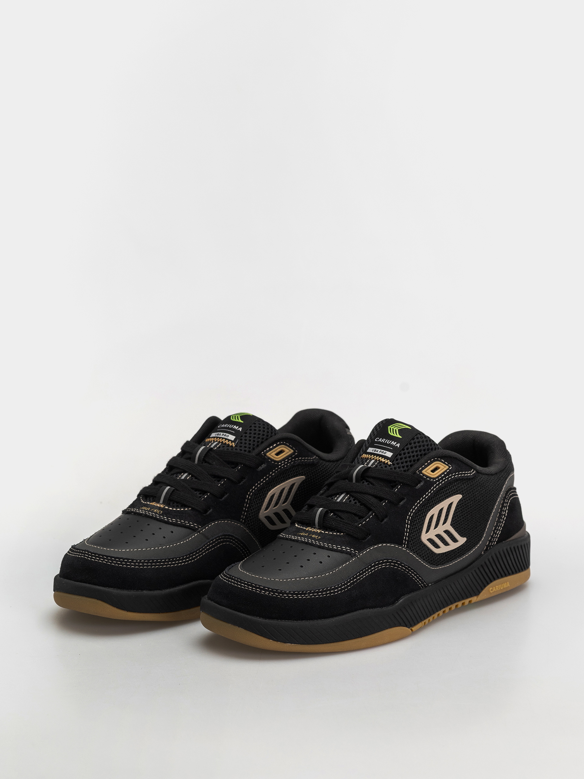Topánky Cariuma Uba Pro (black suede and mesh silver cloud logo)